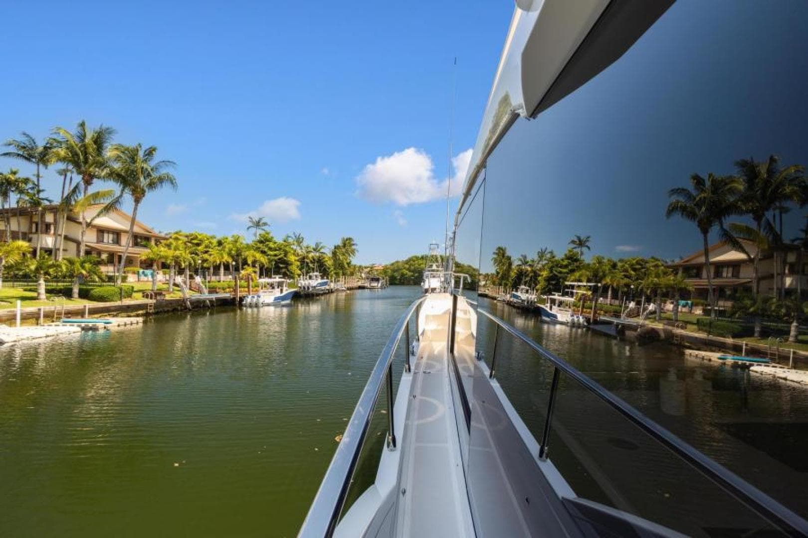 2022 Absolute 48 Coupe