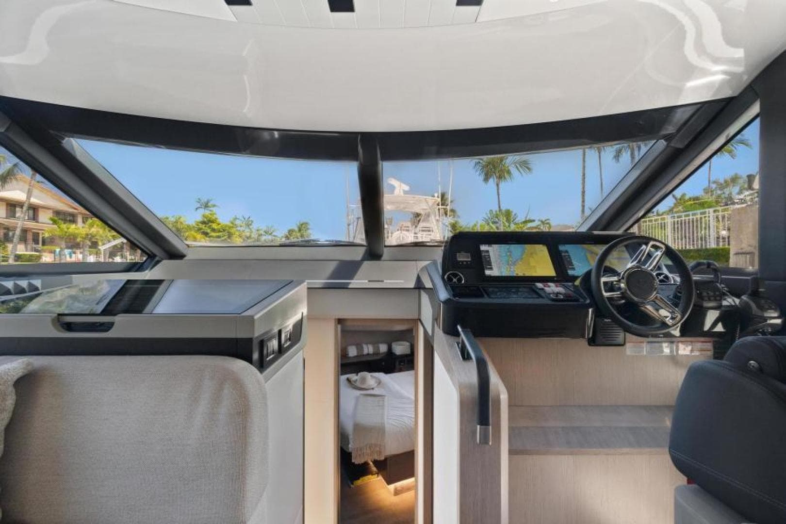 2022 Absolute 48 Coupe