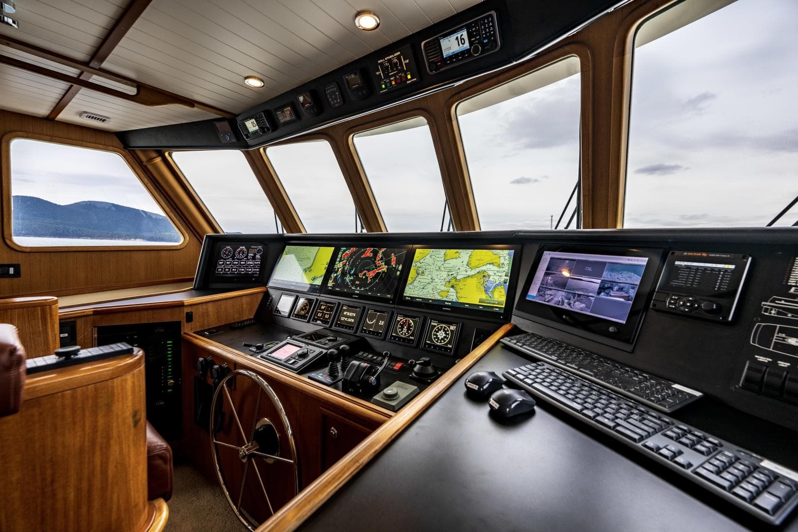 1998 Northern Marine 