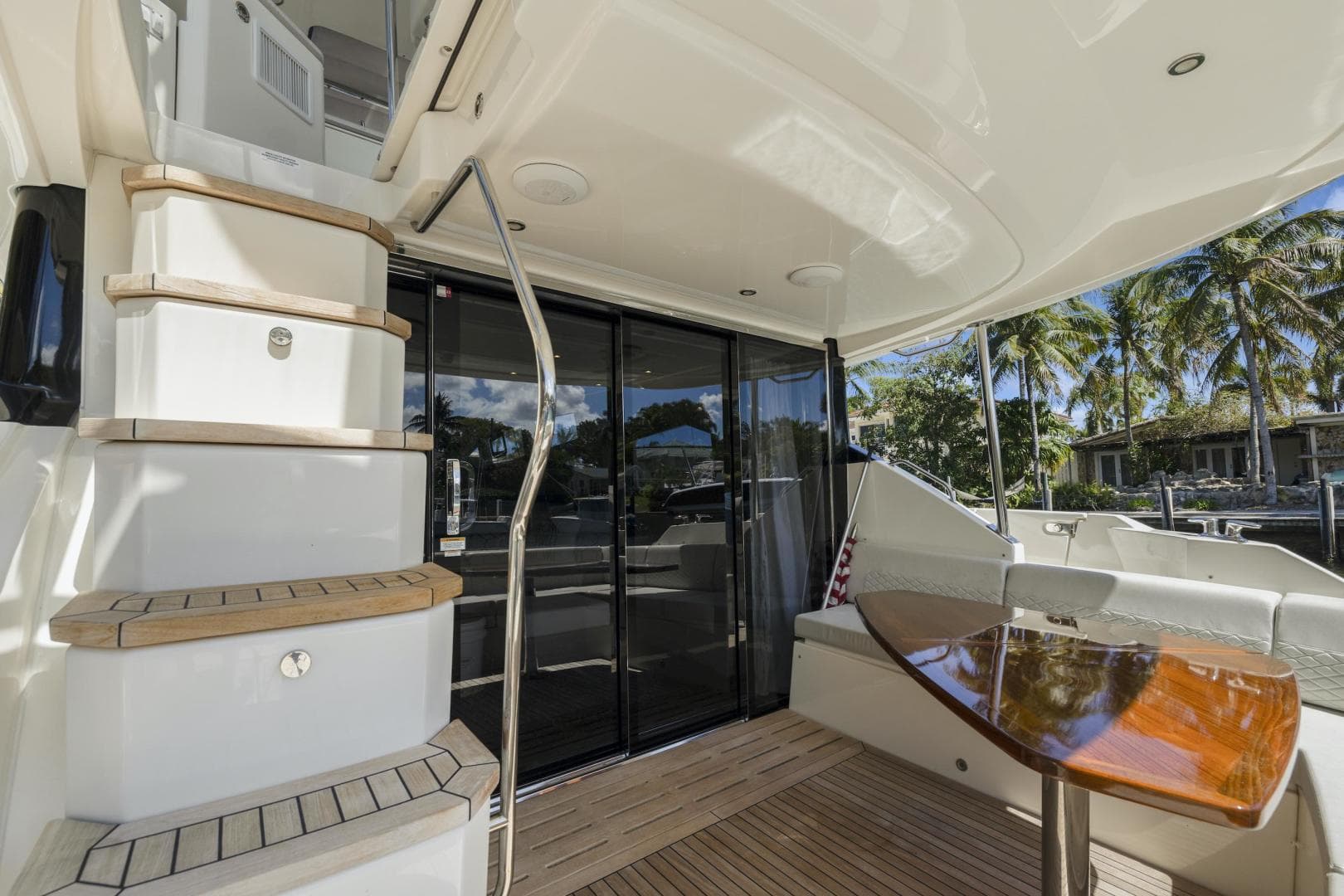 2018 Sea Ray L590 Fly
