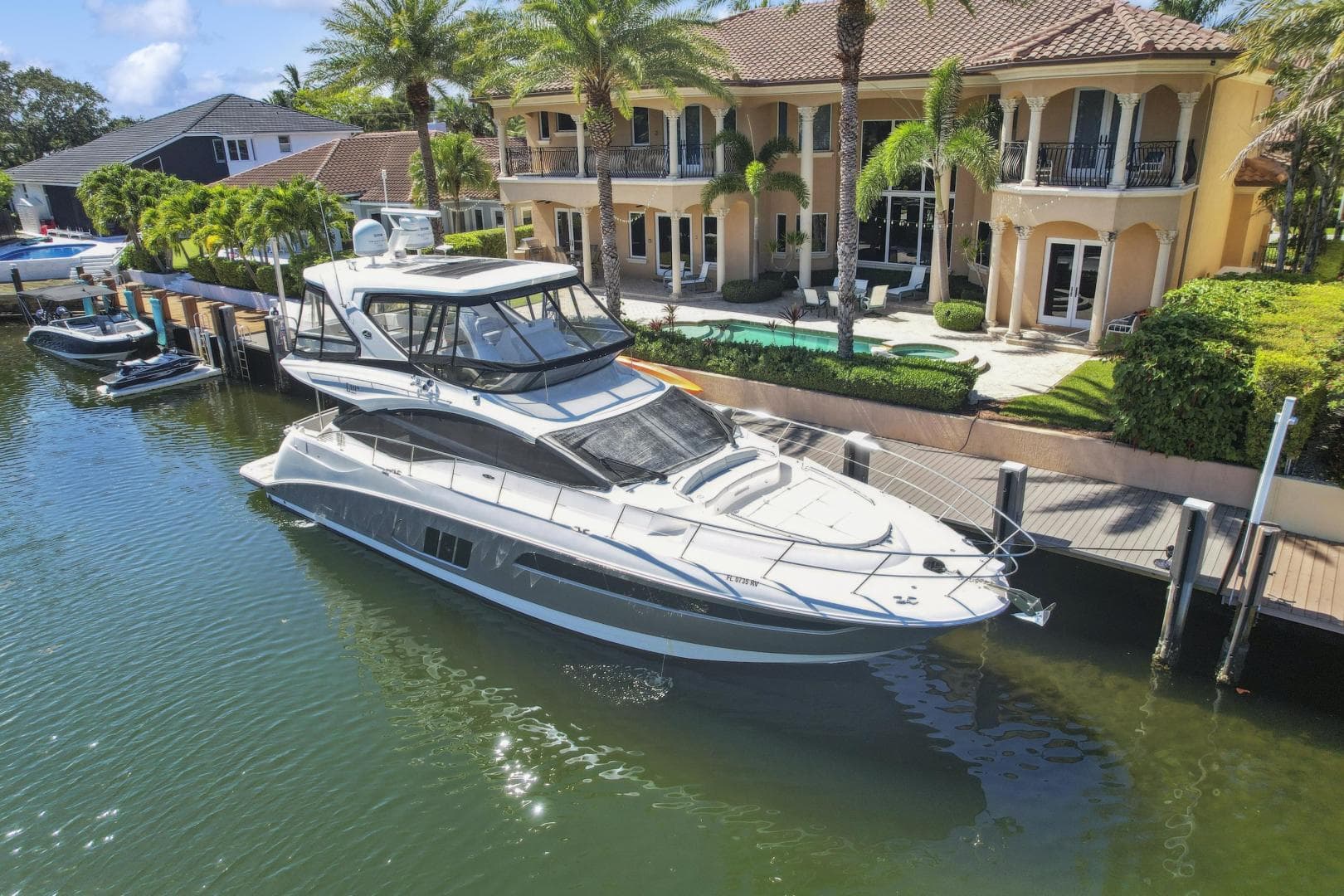 2018 Sea Ray L590 Fly