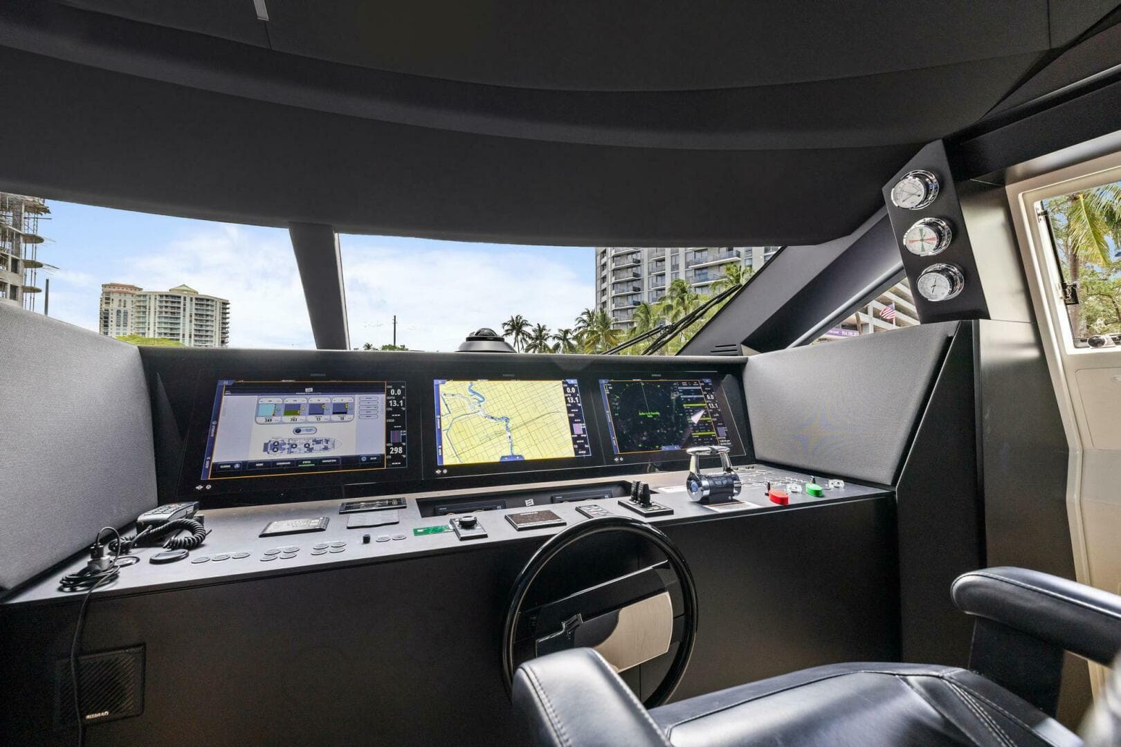 2021 Ferretti Yachts 850