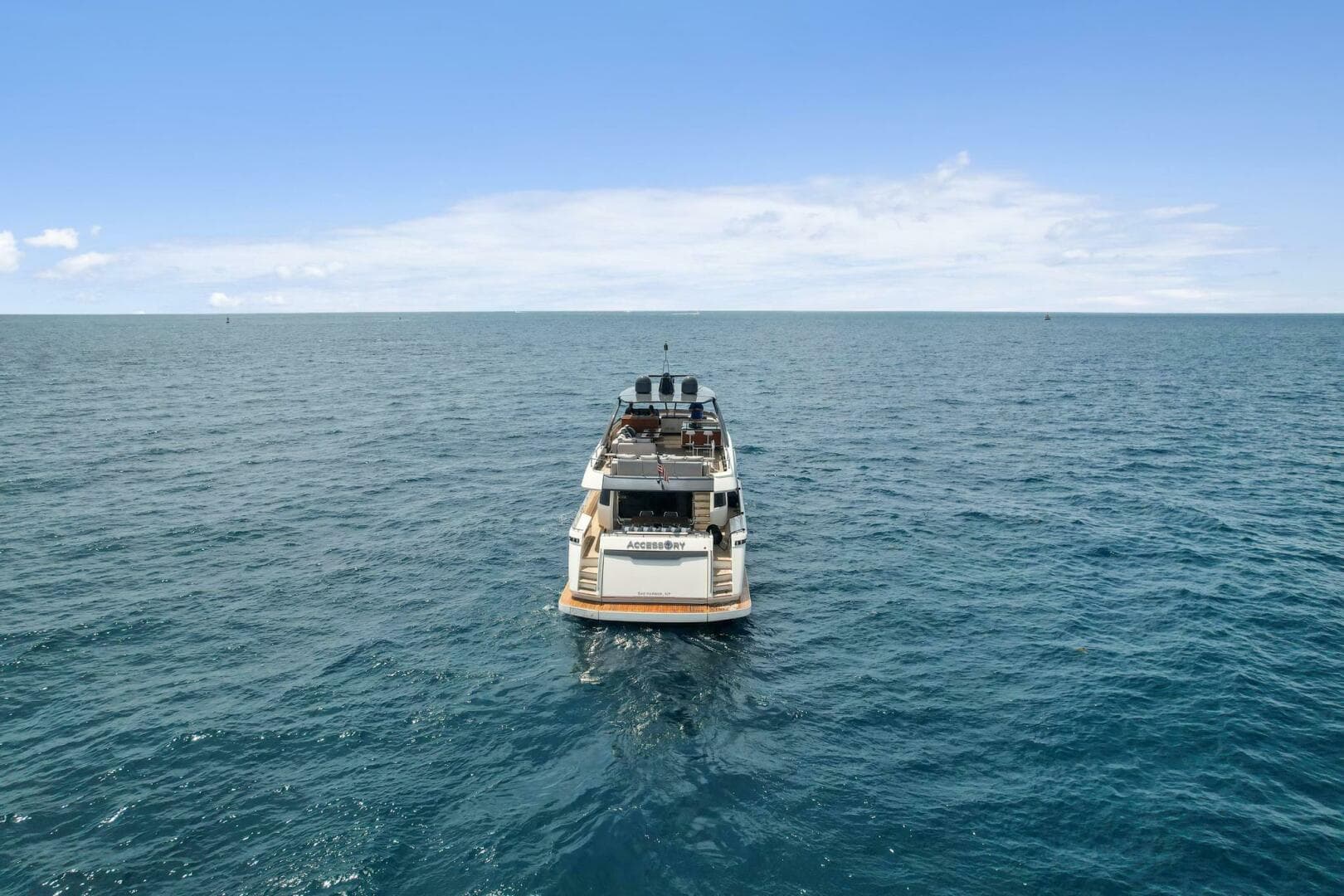 2021 Ferretti Yachts 850