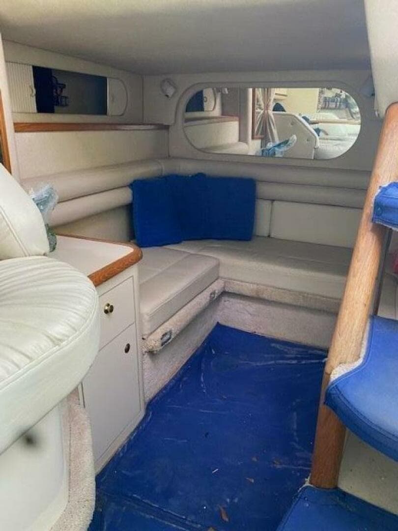 1997 Sea Ray 330 Sundancer