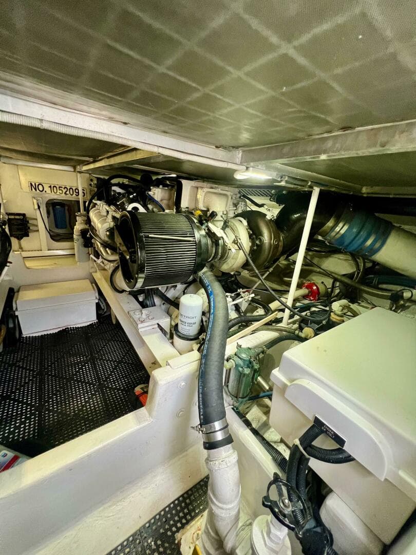 1997 Viking 43 Convertible