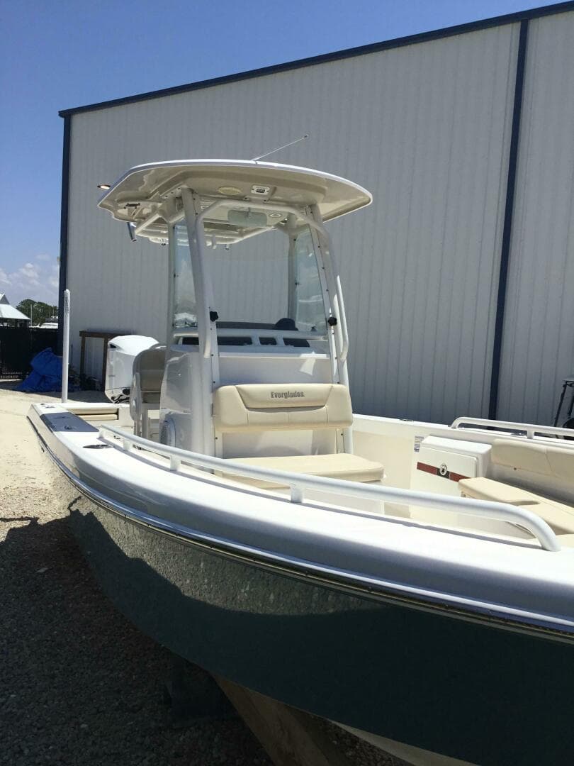 2016 Everglades 243CC