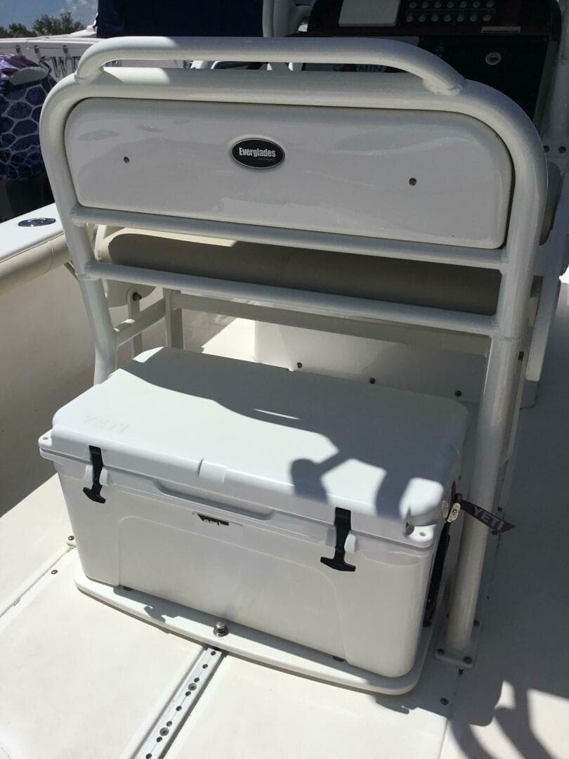 2016 Everglades 243CC
