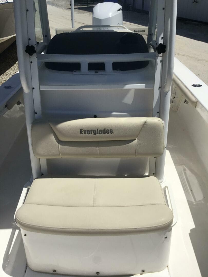 2016 Everglades 243CC