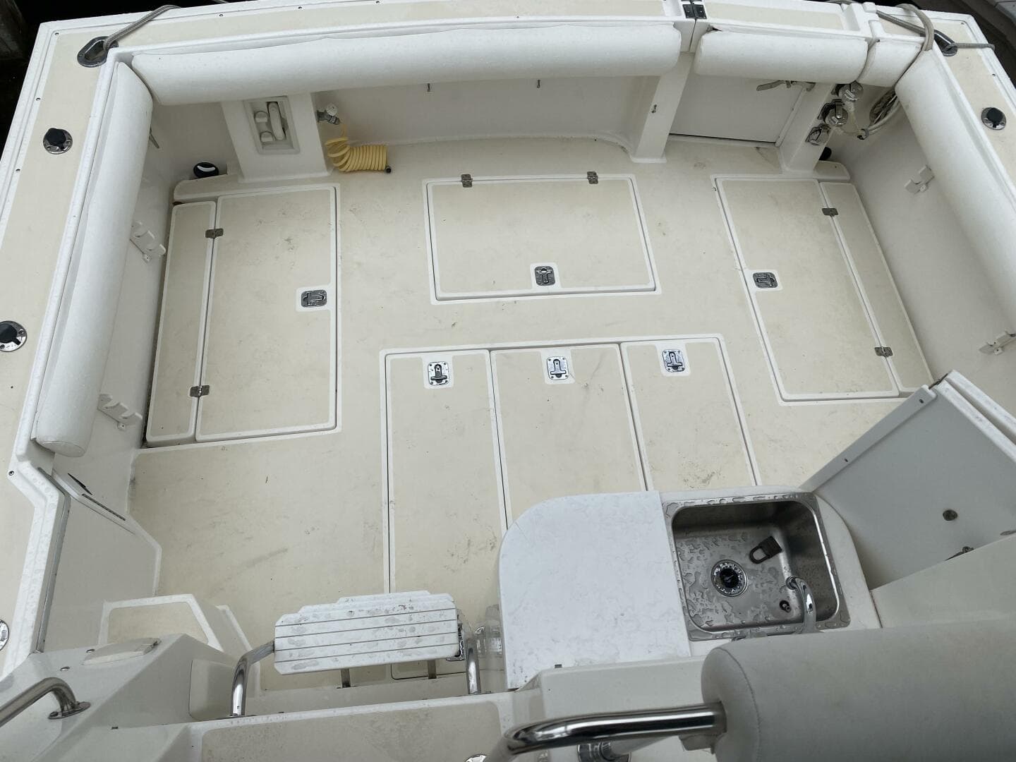 2001 Albin 32 + 2 Command Bridge