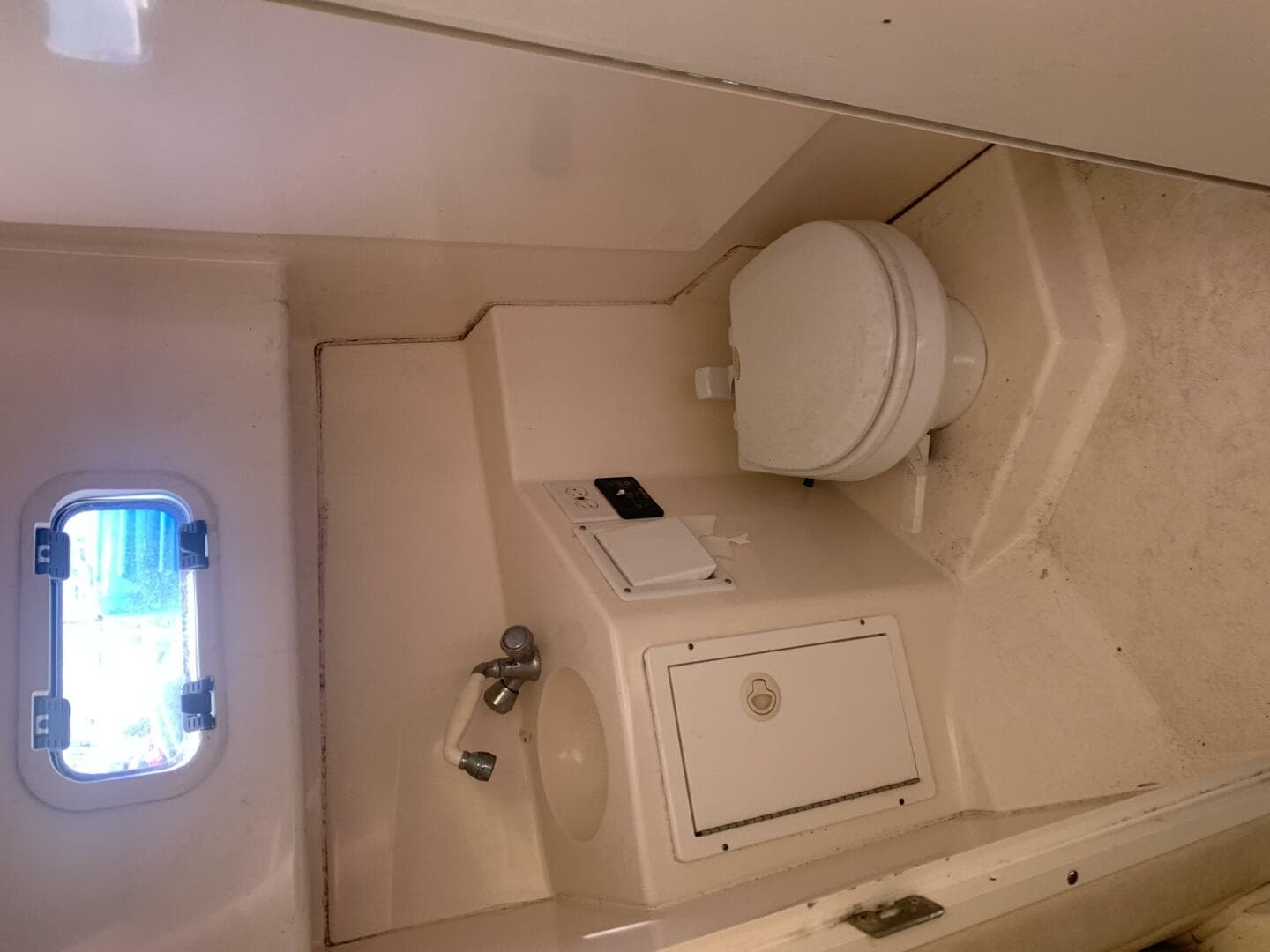 2003 Edgewater 265 Express