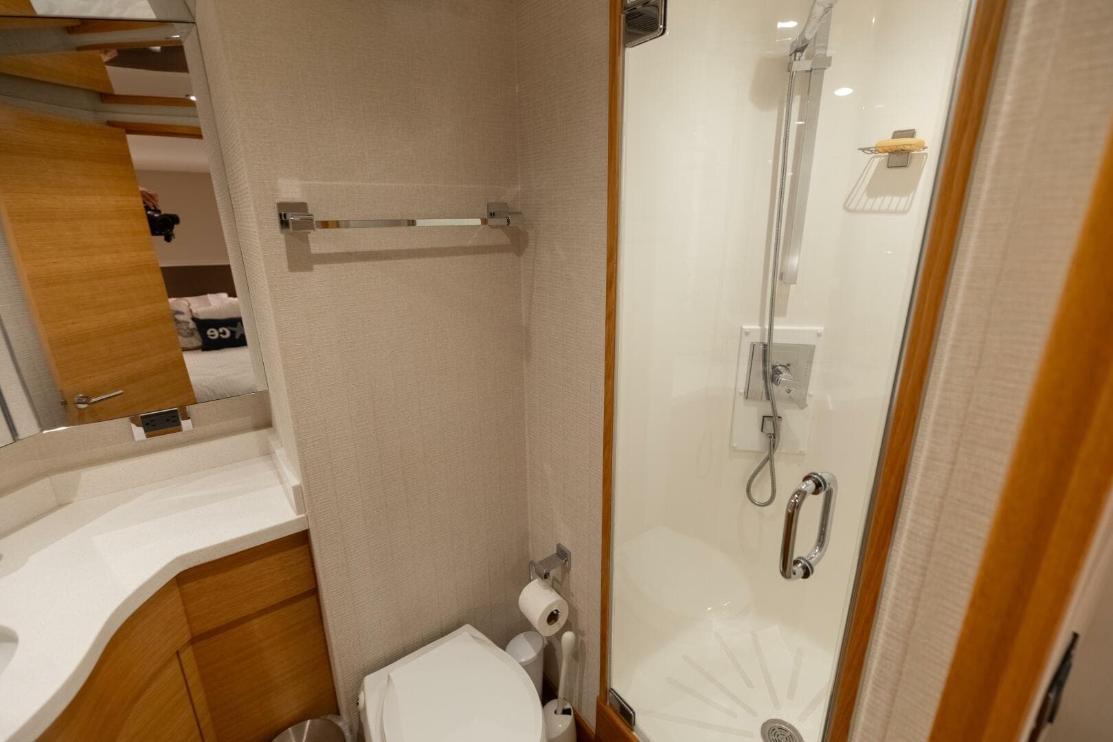 2016 Hatteras GT60  KNOT ON CALL  Master Head 1