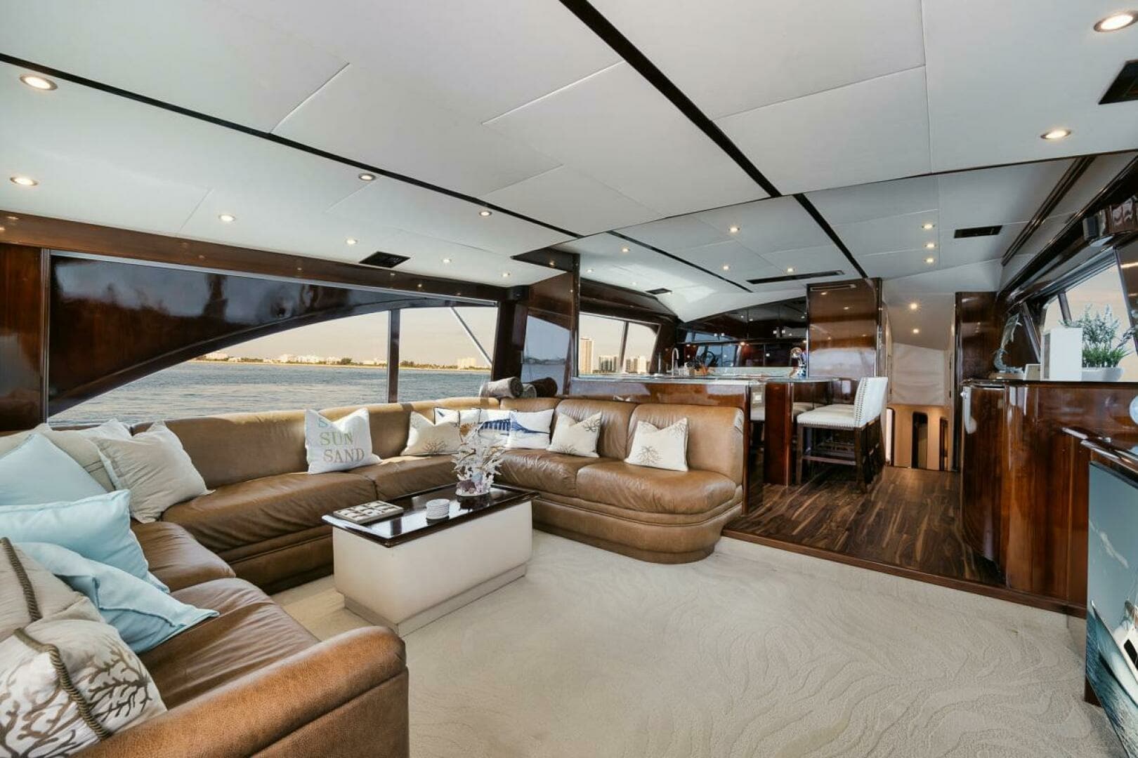 Ocean 73 UNCONQUERED - Salon Seating