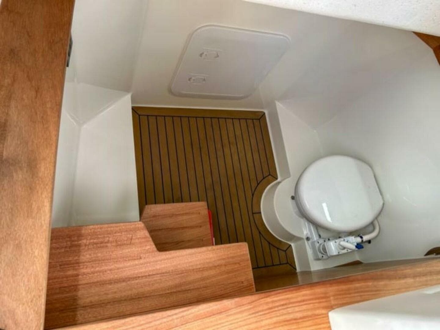 2023 De Antonio D28 Xplorer