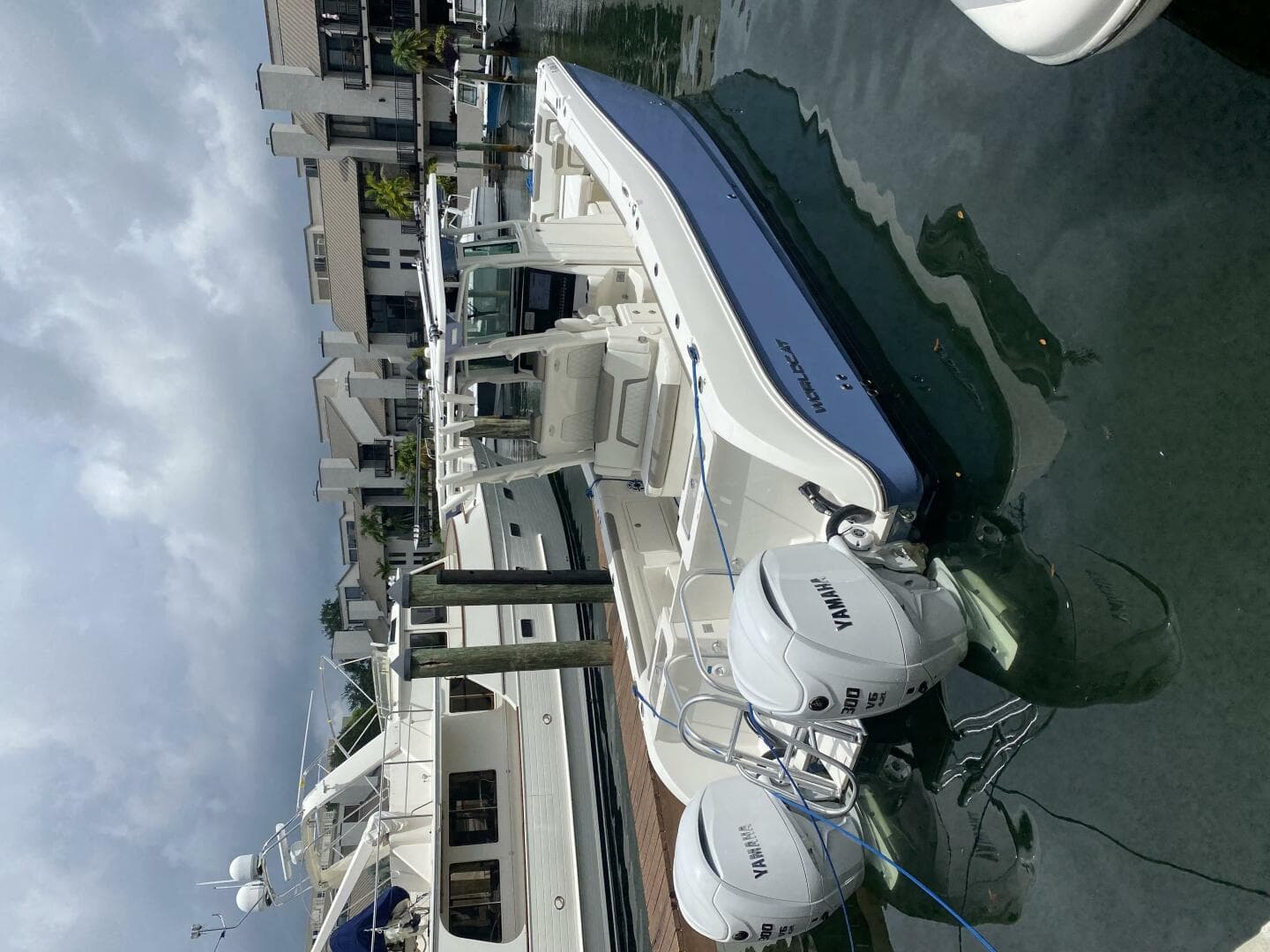 2022 World Cat 325 CC