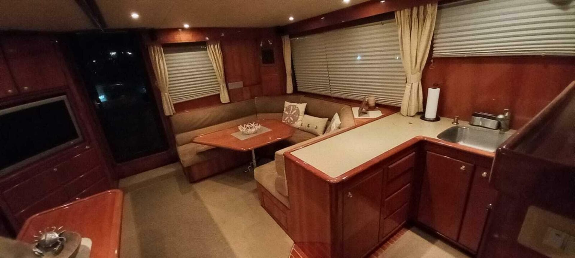 2004 Mikelson 43 Sportfisher