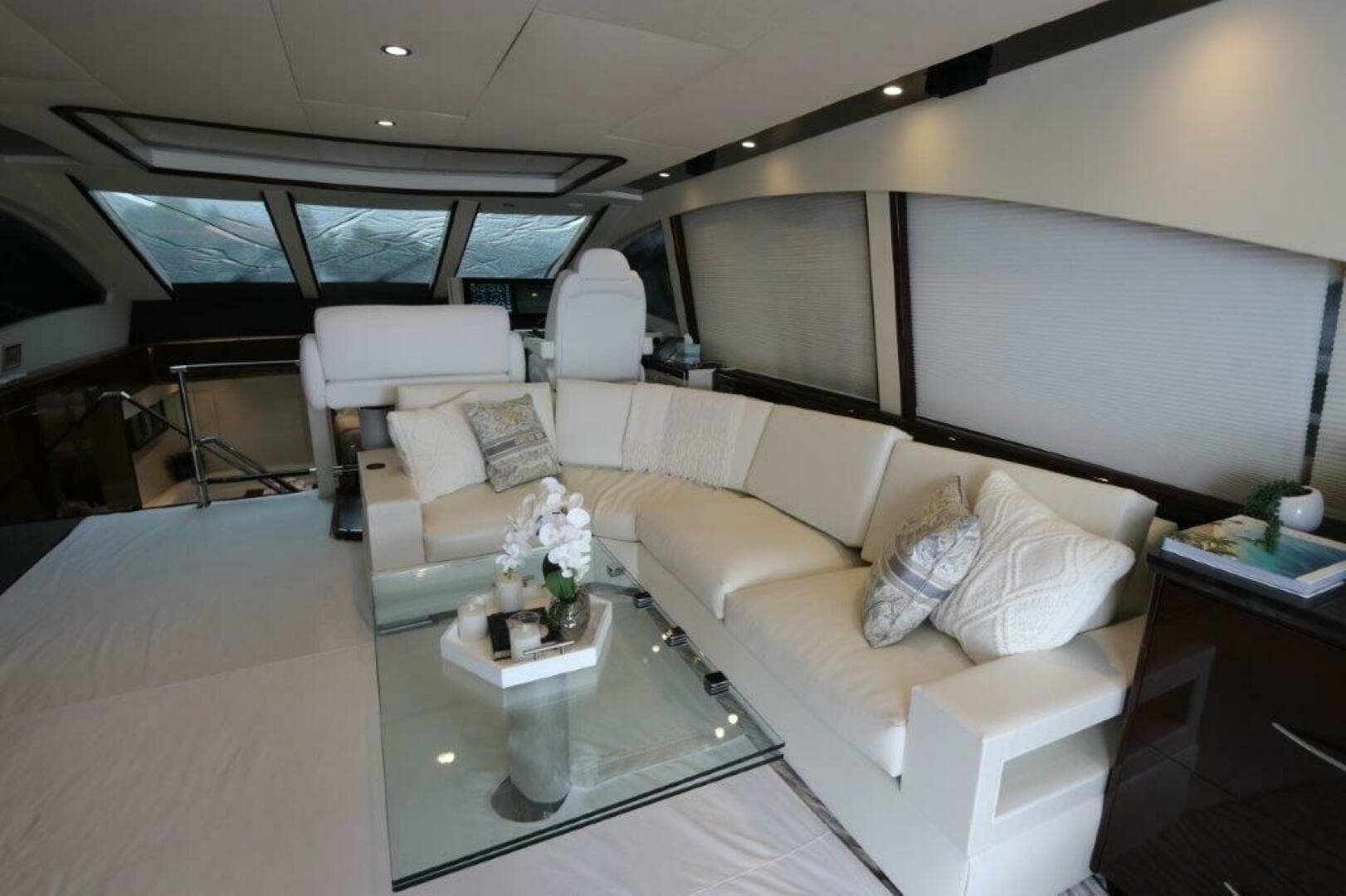 2009 Lazzara Yachts LSX 75