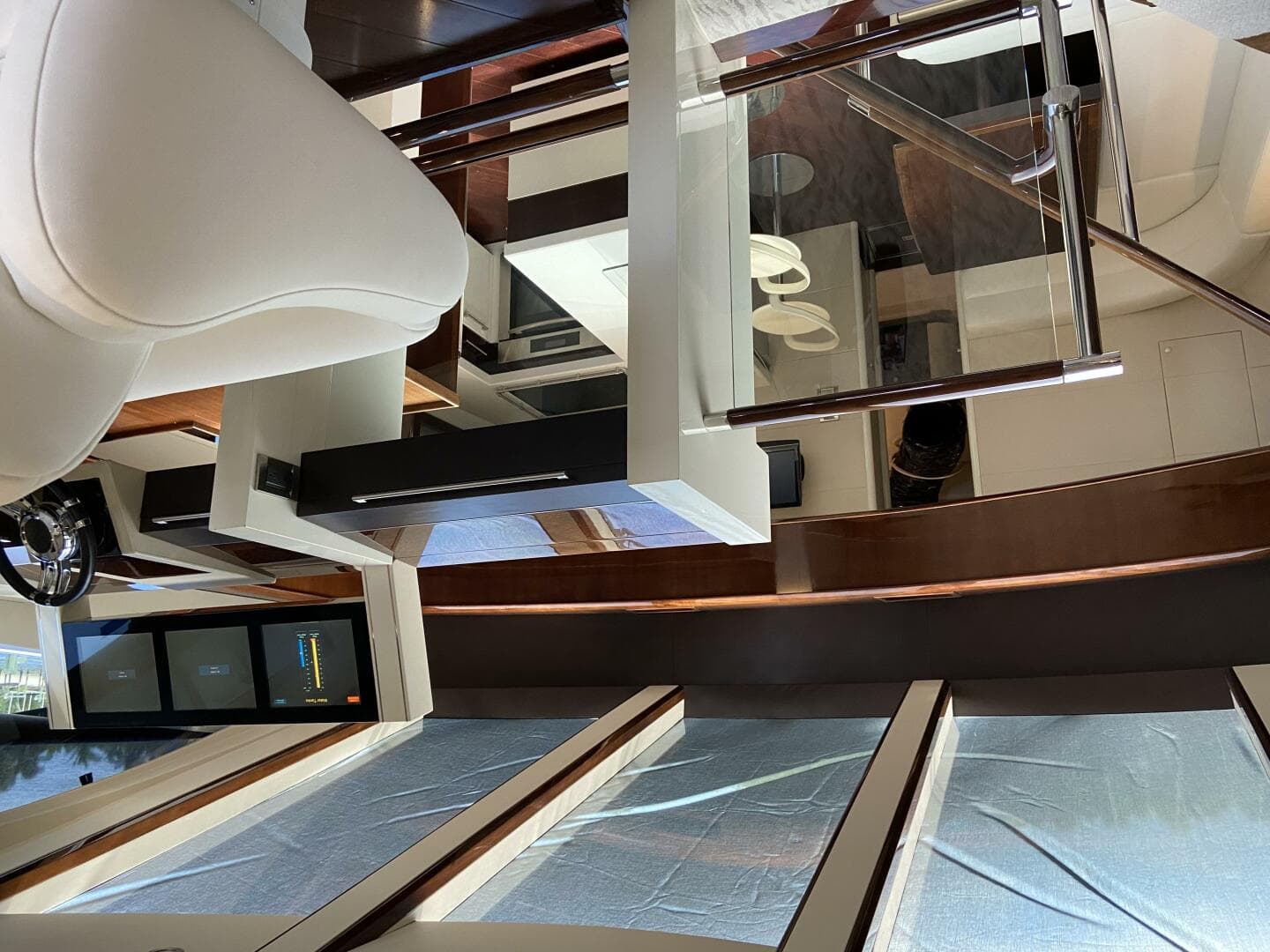 2009 Lazzara Yachts LSX 75