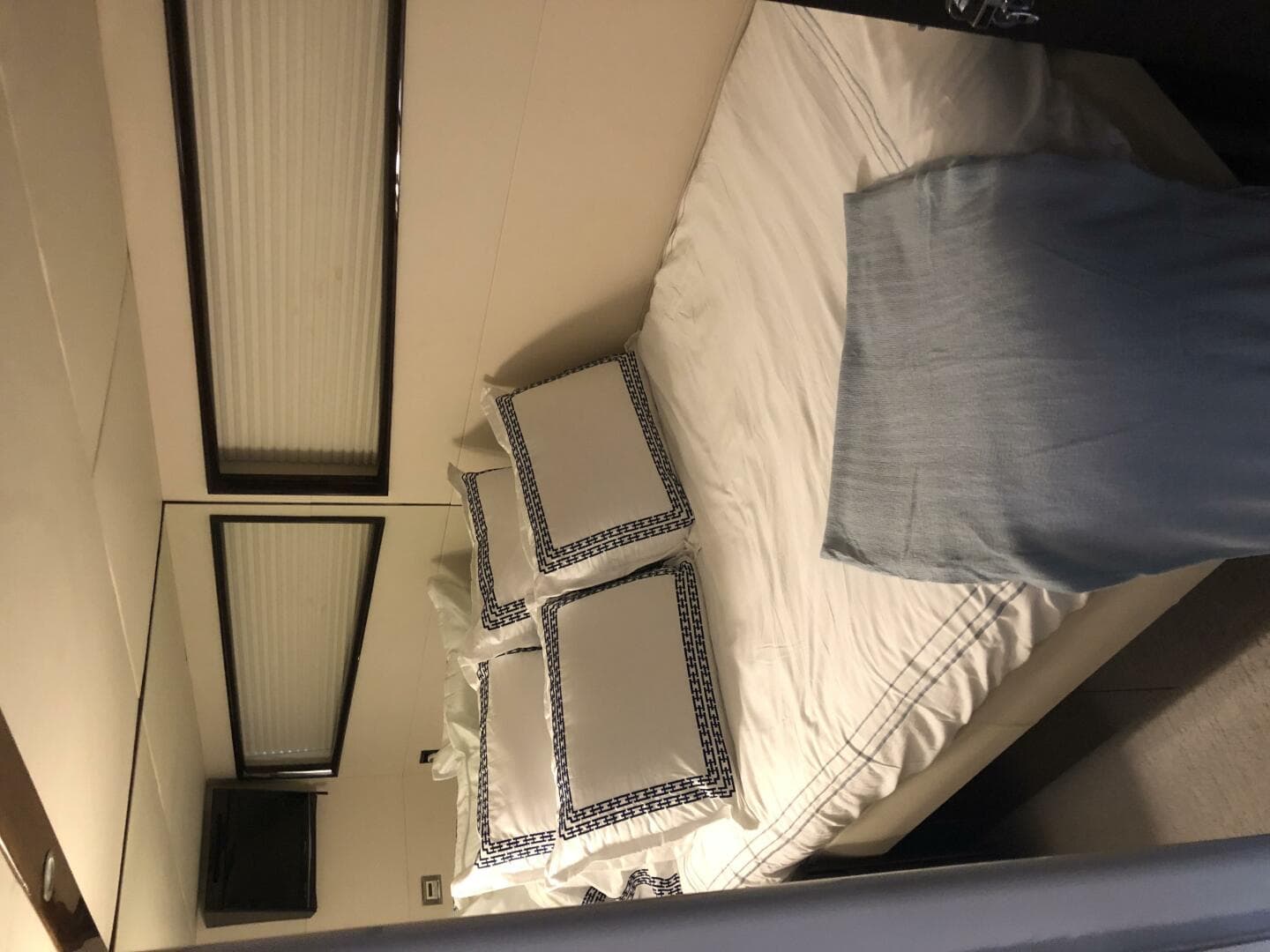 2009 Lazzara Yachts LSX 75