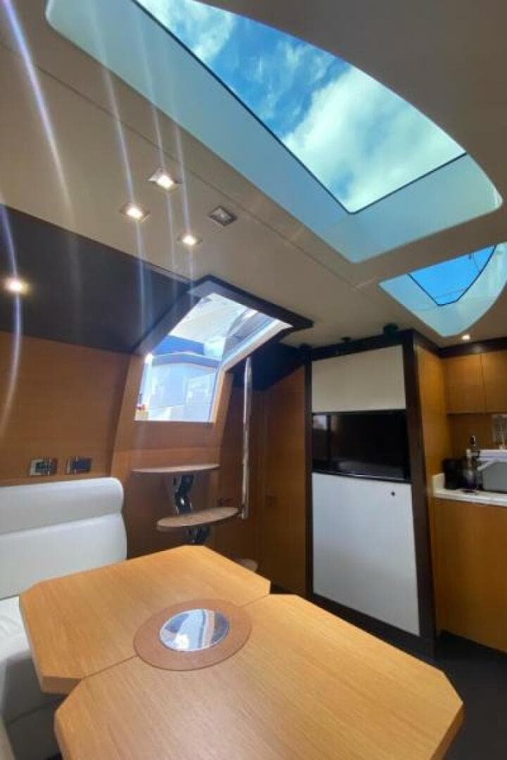 2015 Sunseeker San Remo