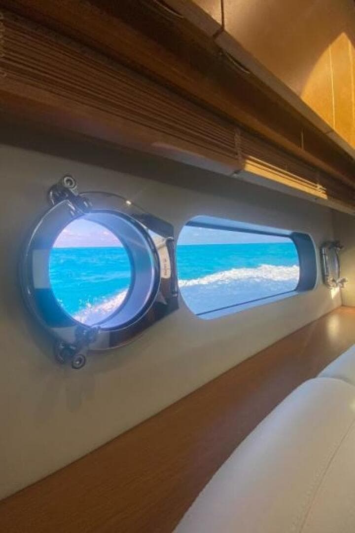 2015 Sunseeker San Remo