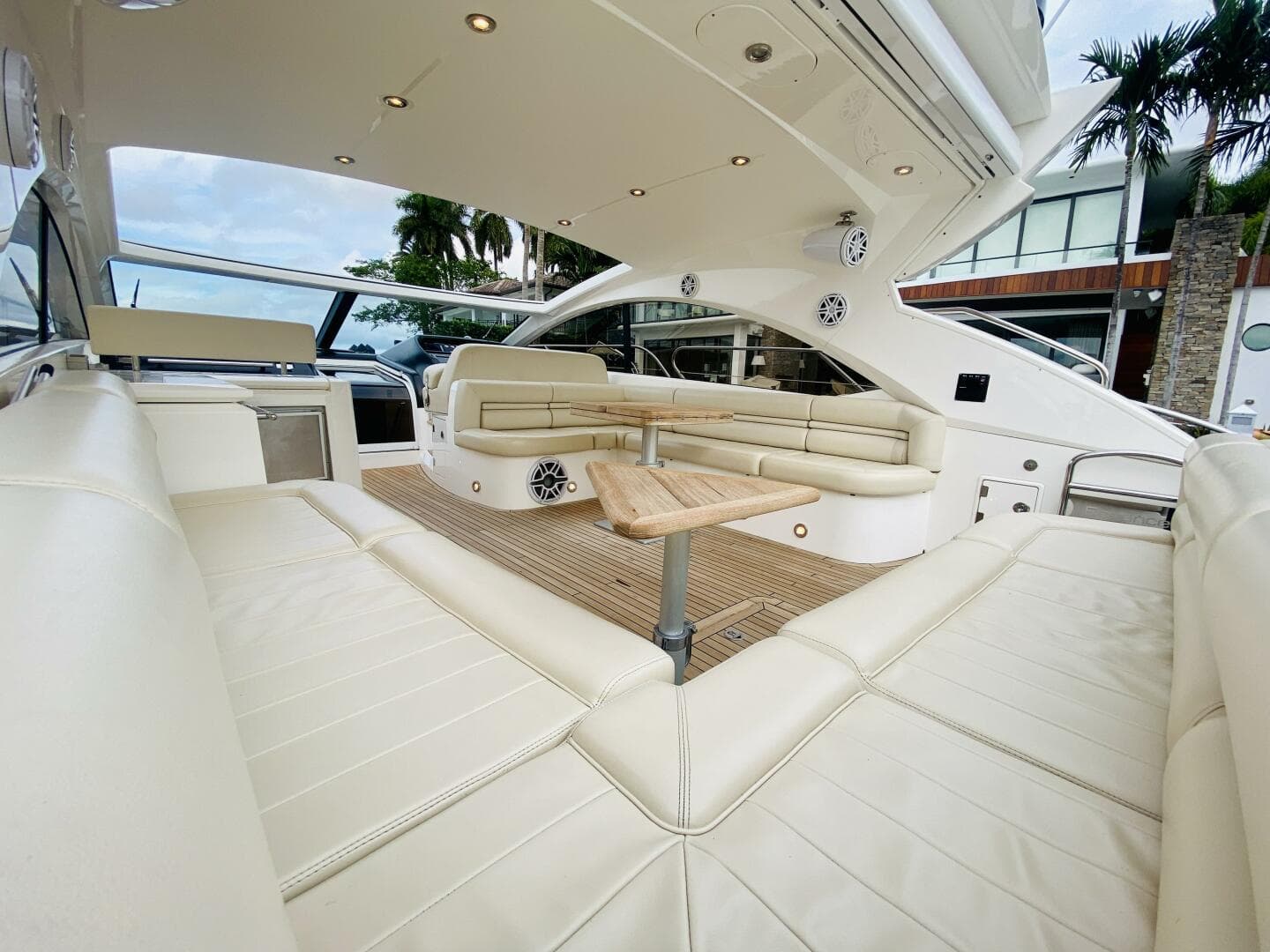 2010 Sunseeker Predator 60