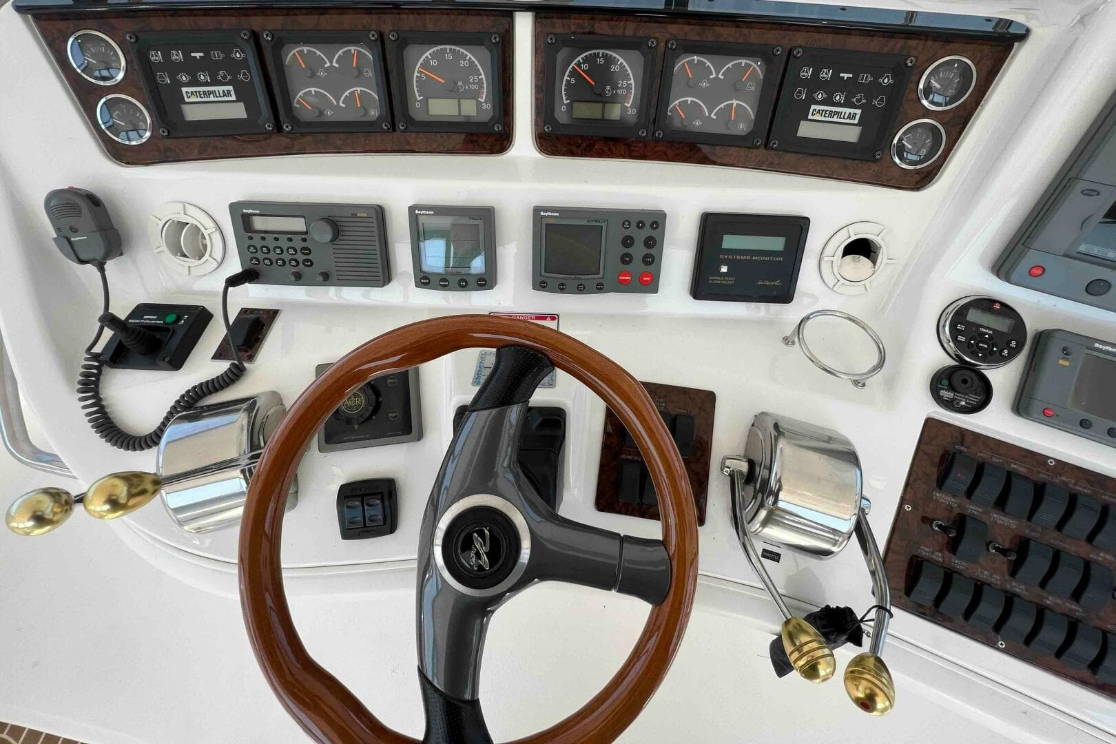 2001 Sea Ray 480 Sedan  Bridge