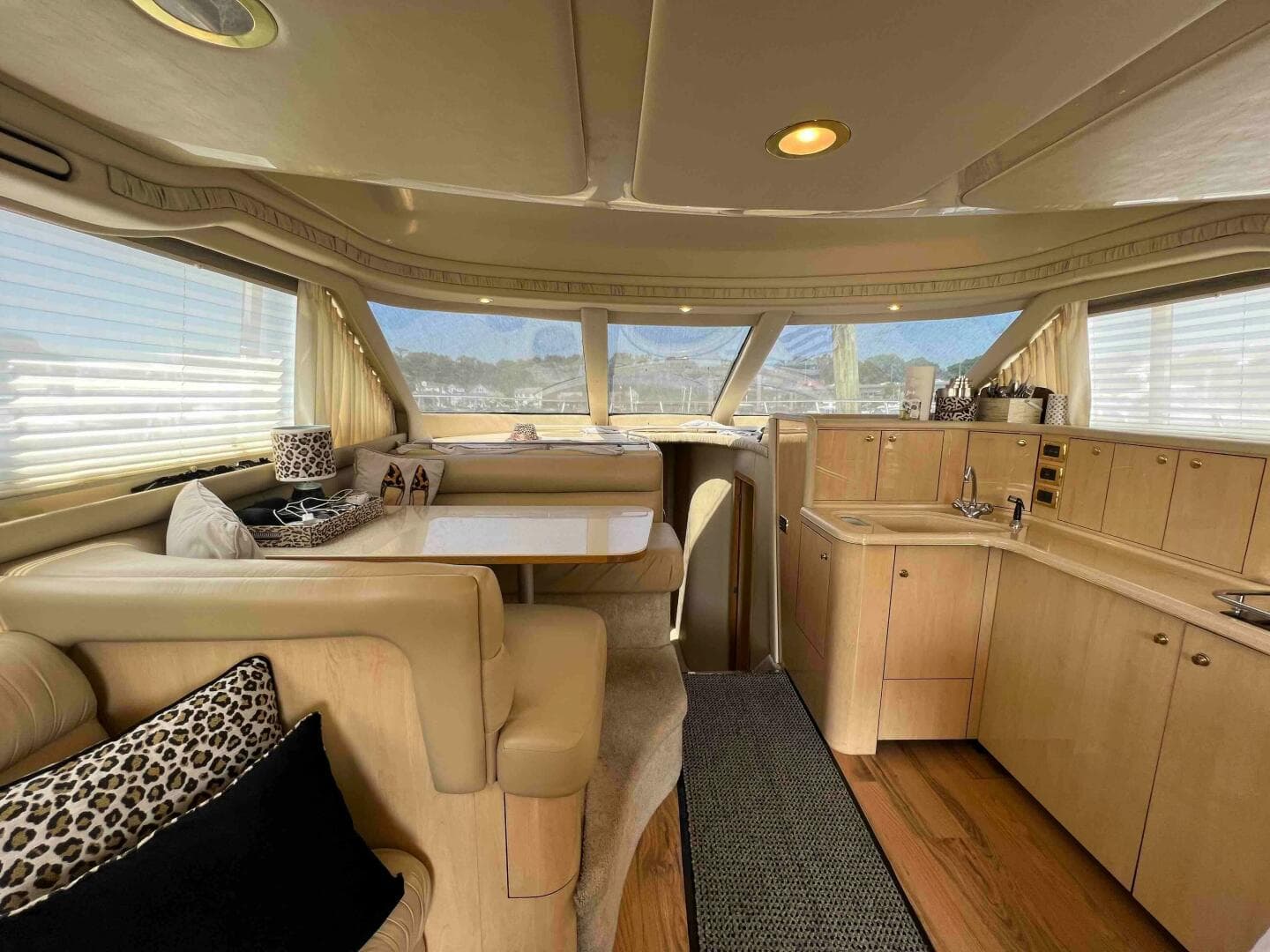 2001 Sea Ray 480 Sedan  Bridge