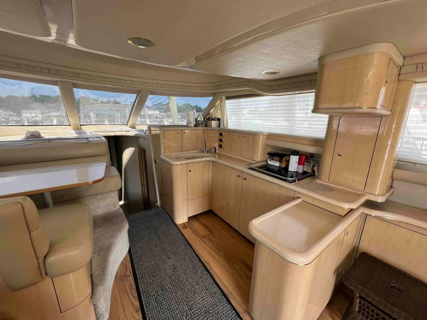 2001 Sea Ray 480 Sedan  Bridge