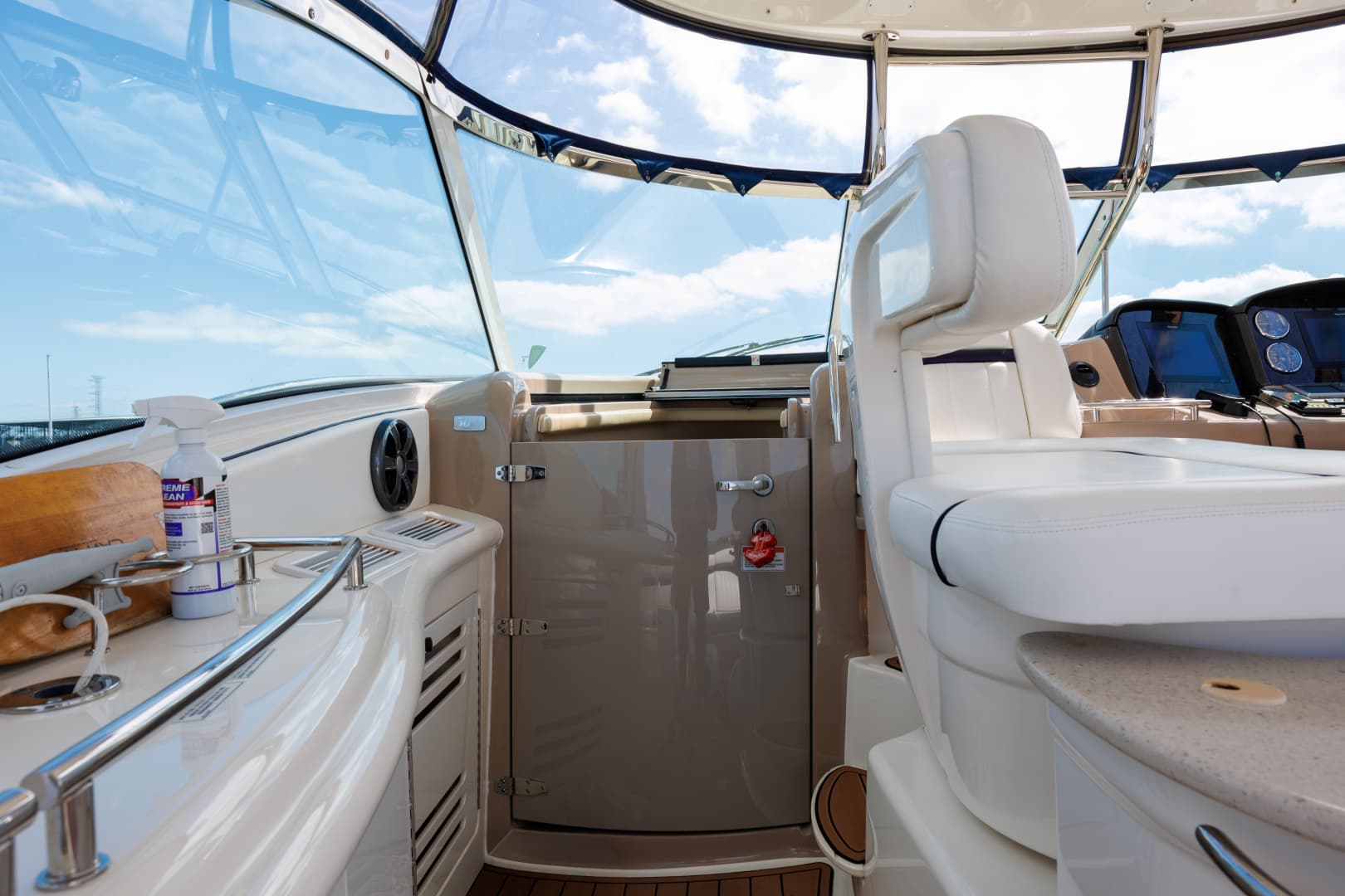 2009 Sea Ray 52 SUNDANCER