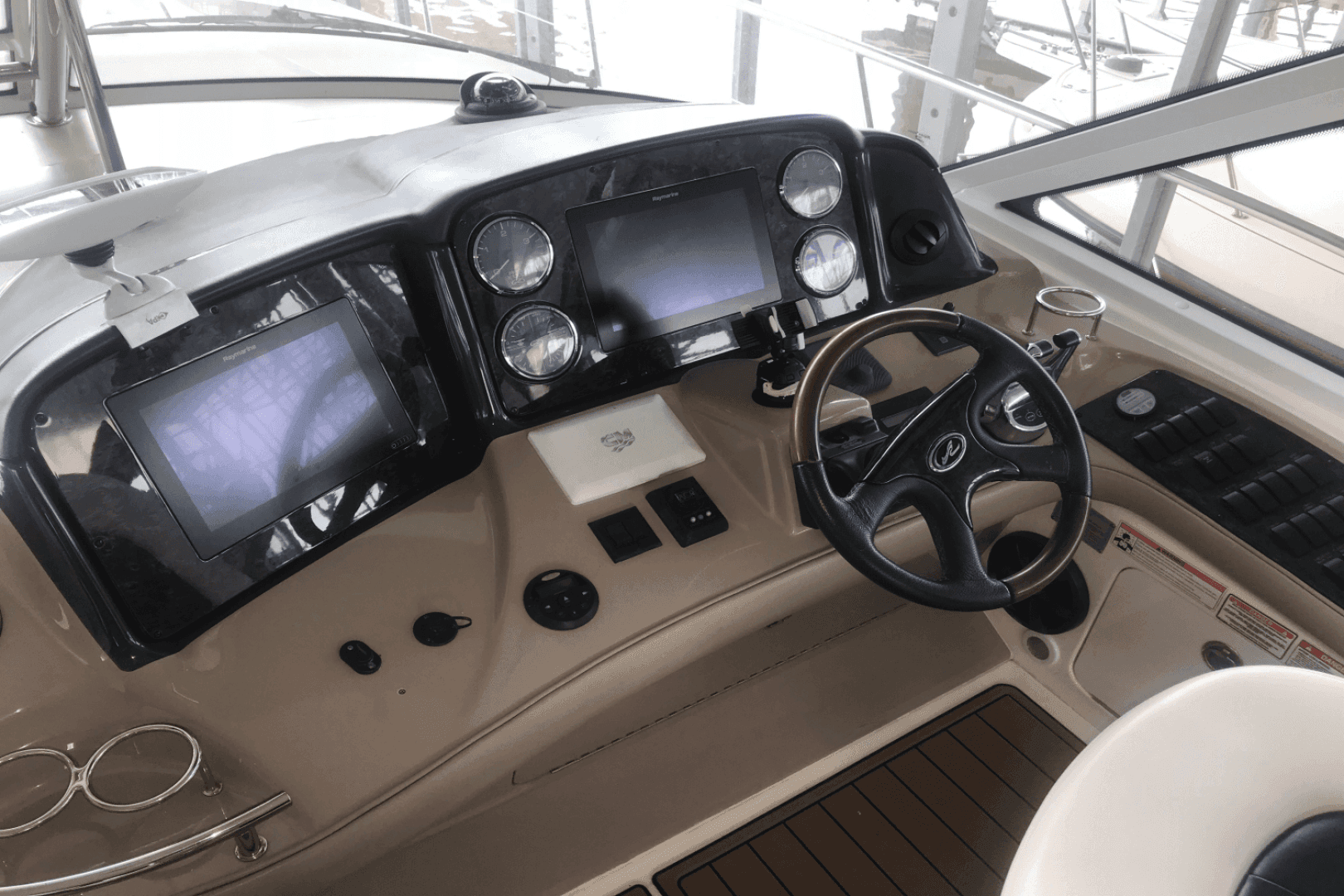 2009 Sea Ray 52 SUNDANCER