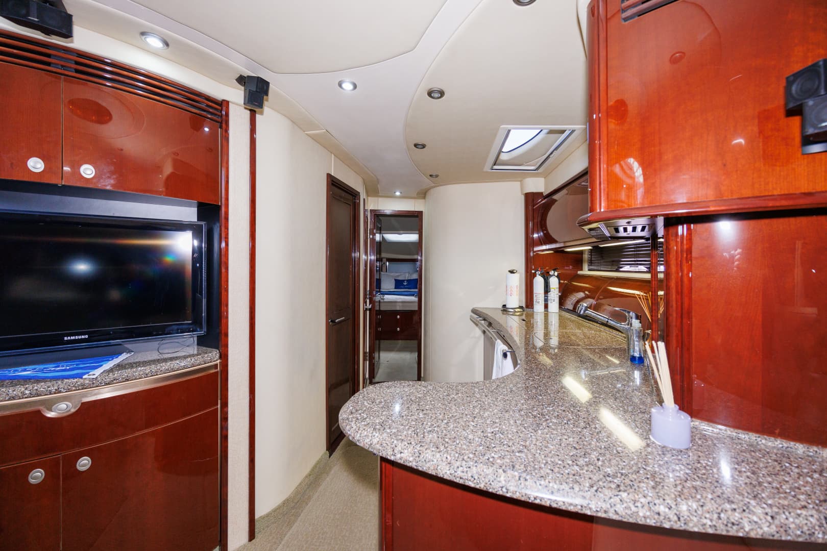 2009 Sea Ray 52 SUNDANCER