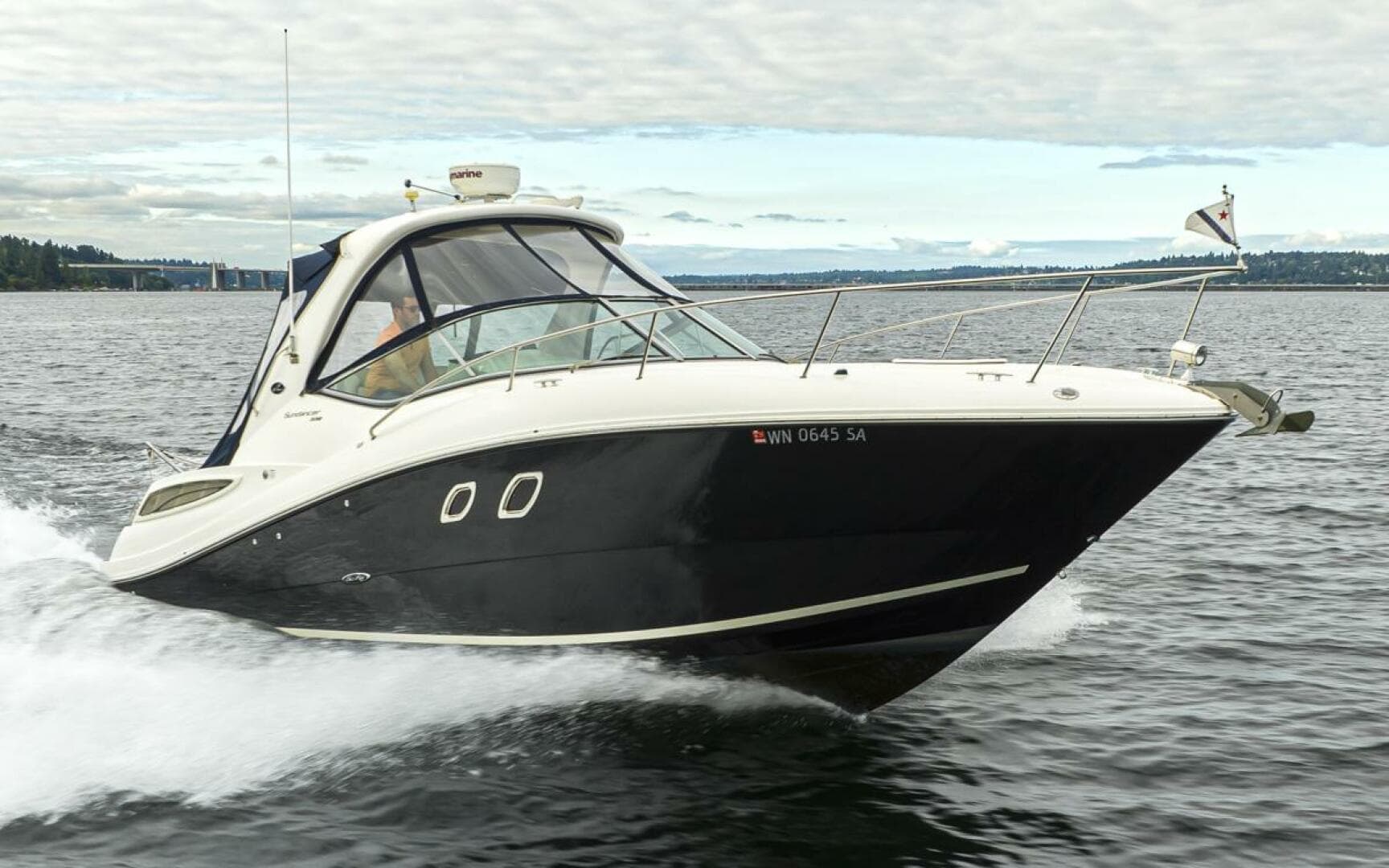 2011 Sea Ray Sundancer 330