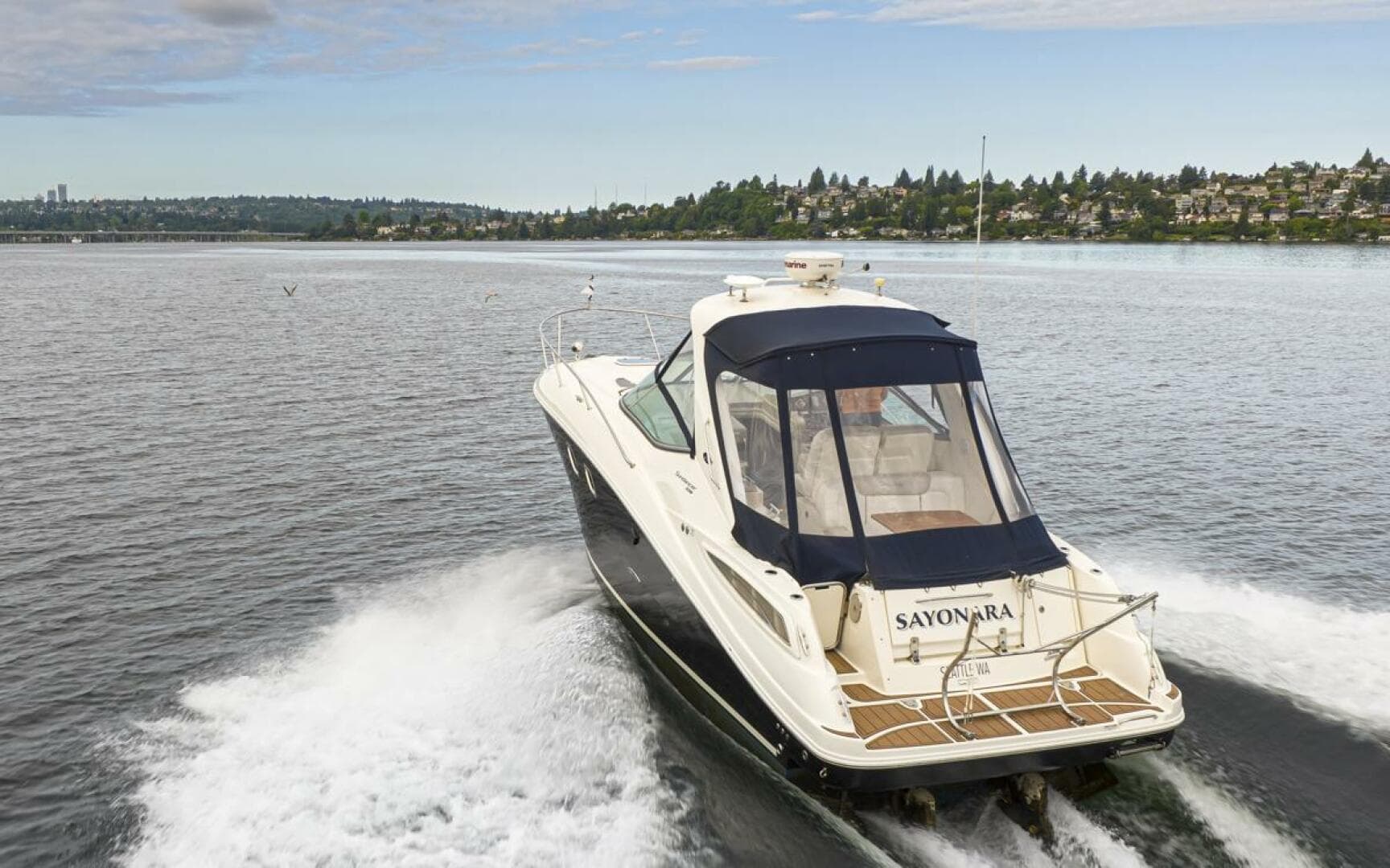 2011 Sea Ray Sundancer 330