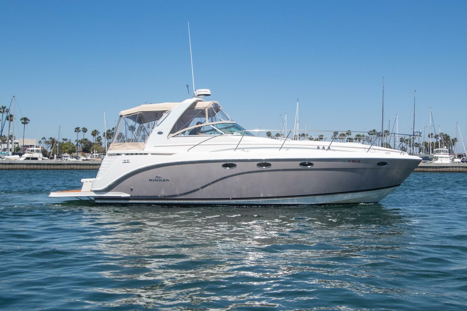 2008 Rinker 40 Express Cruiser