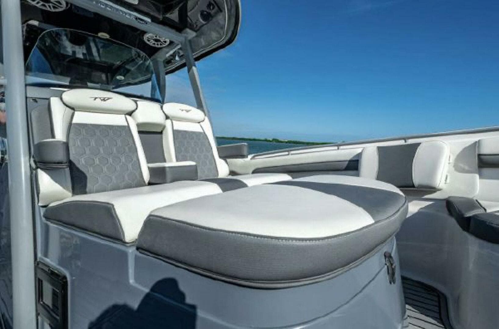 2020 Tidewater 320 CC Adventure