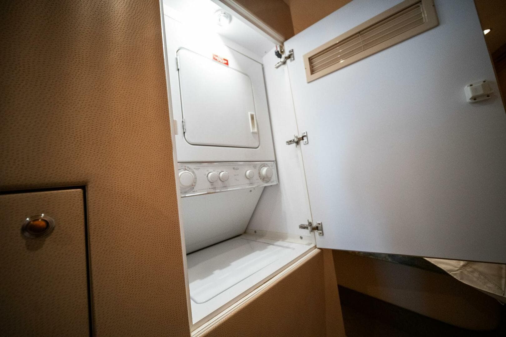 2003 Hatters 54 Convertible - Big Boyd