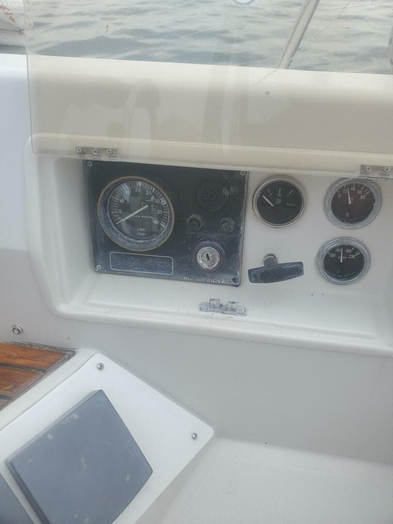 1985 Beneteau First 375
