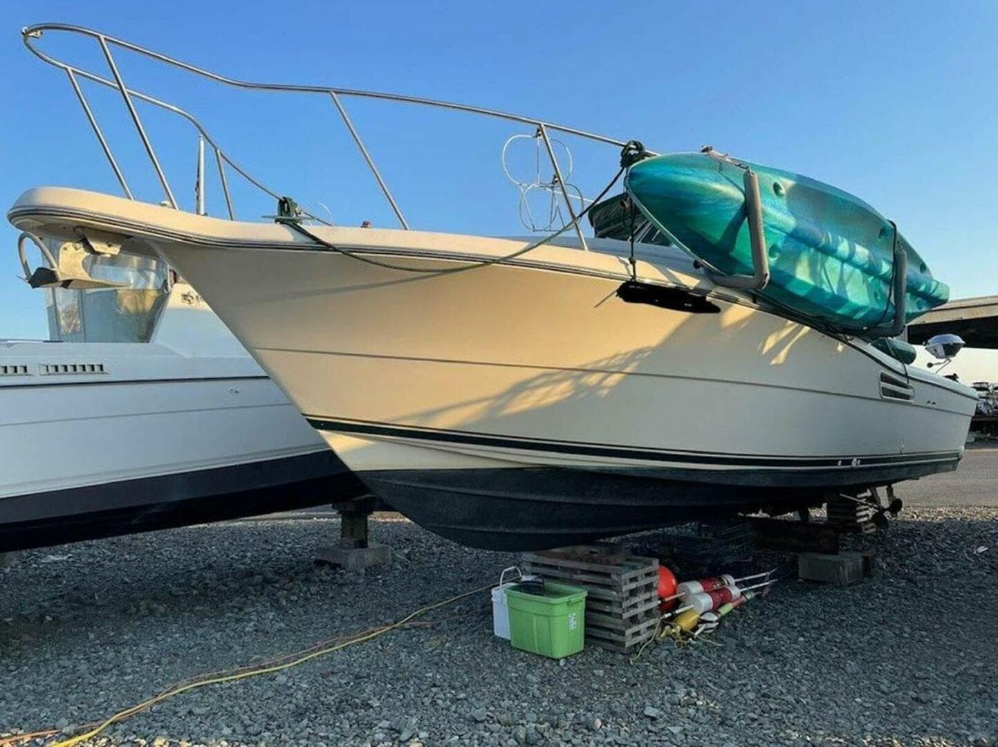 1998 Pursuit 3000 Express