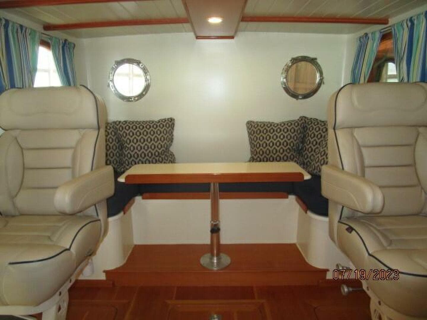 43' Flowers pilothouse aft