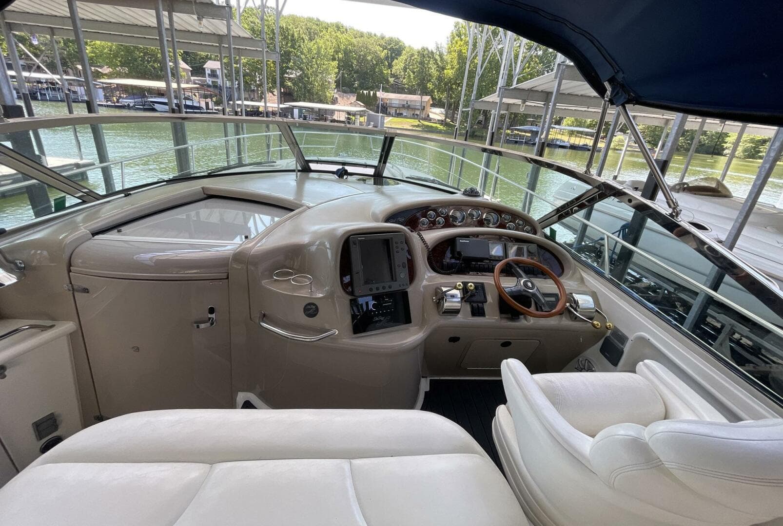 2000 Sea Ray 410 Sundancer