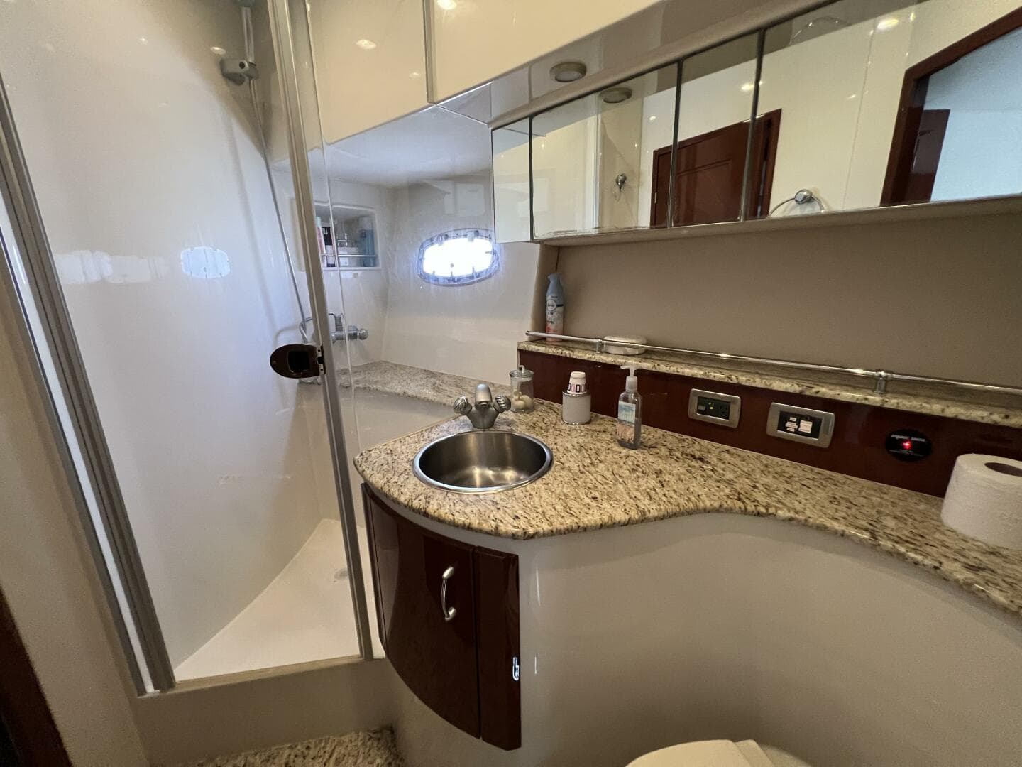 2008 Marquis 59 Fly Bridge - Markham Edition