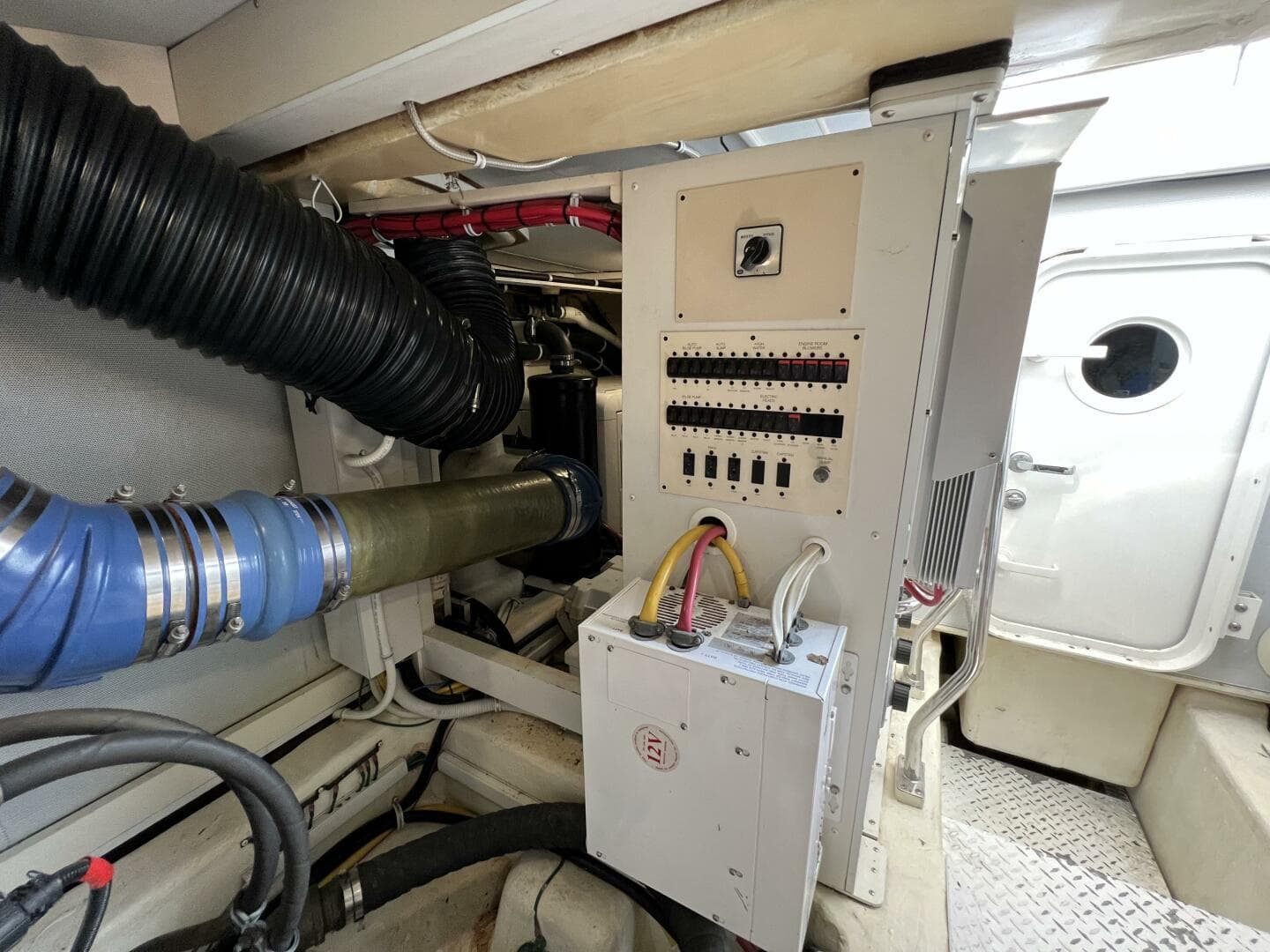 2008 Marquis 59 Fly Bridge - Markham Edition