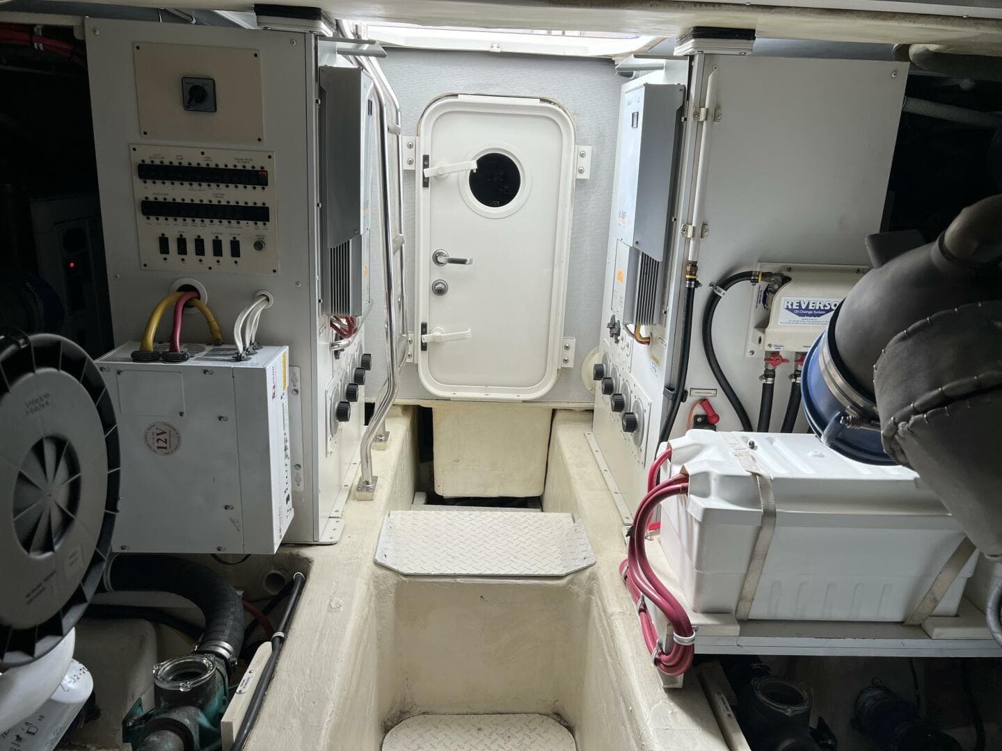 2008 Marquis 59 Fly Bridge - Markham Edition