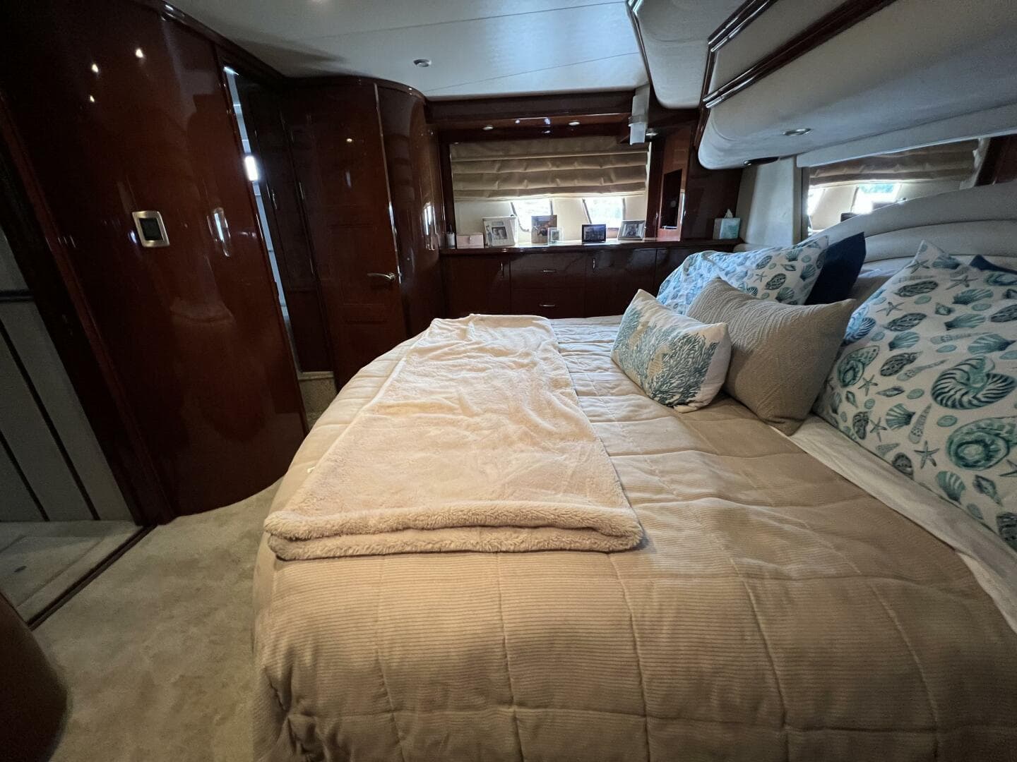 2008 Marquis 59 Fly Bridge - Markham Edition