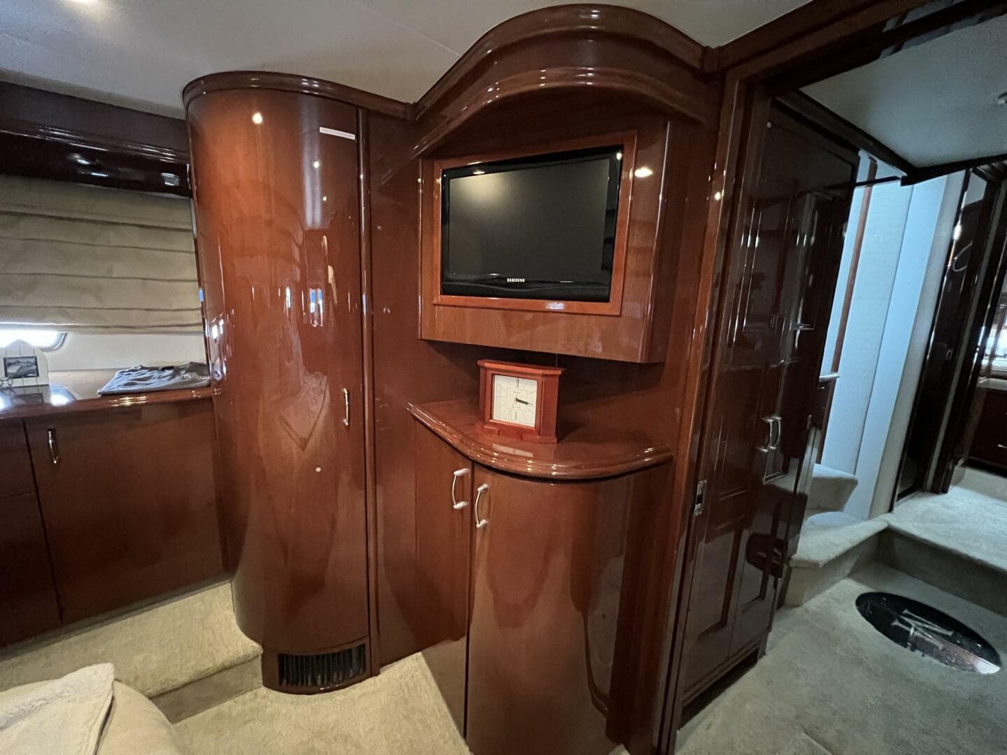 2008 Marquis 59 Fly Bridge - Markham Edition