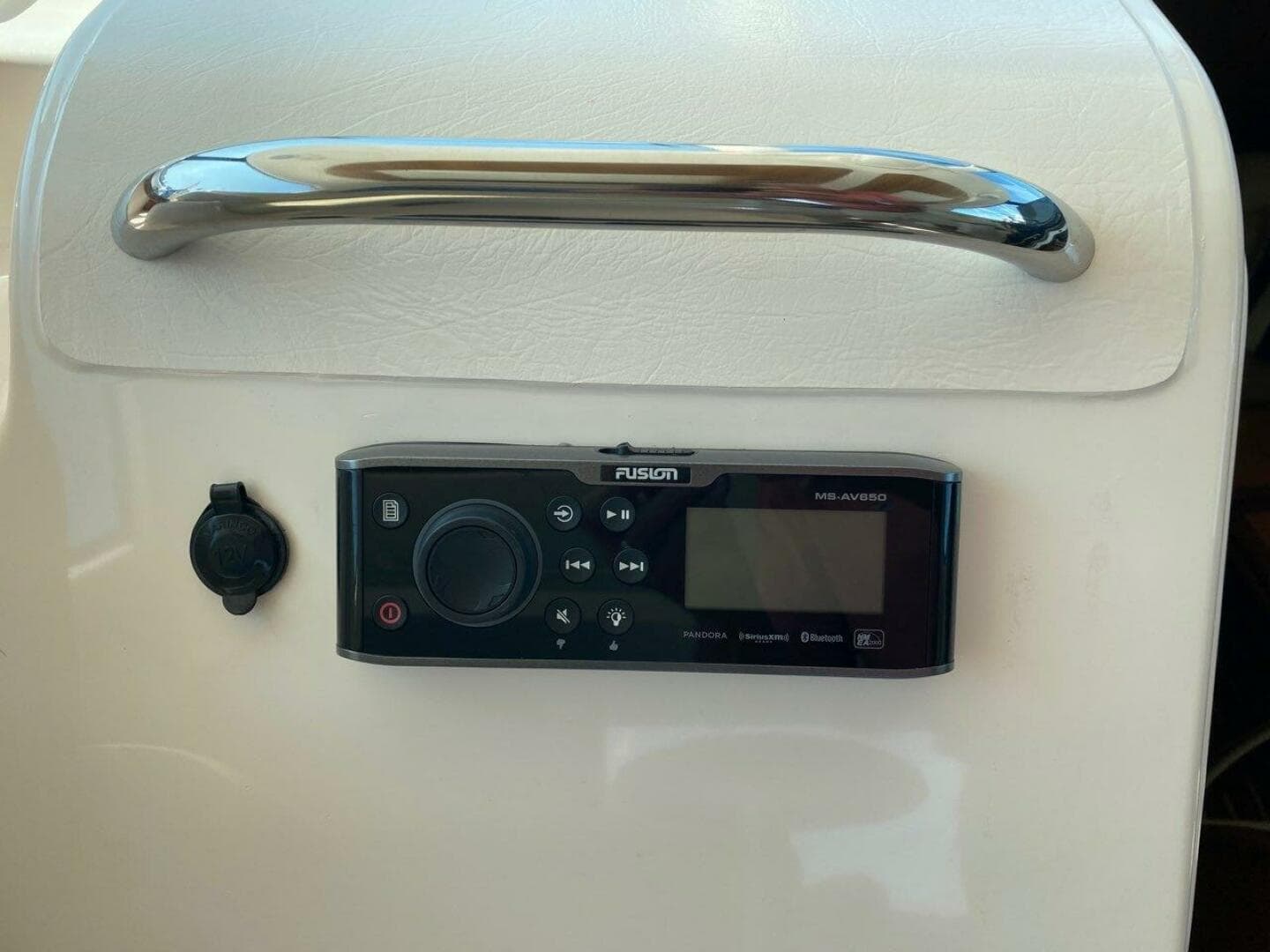 2009 Tiara Yachts 4300 Sovran