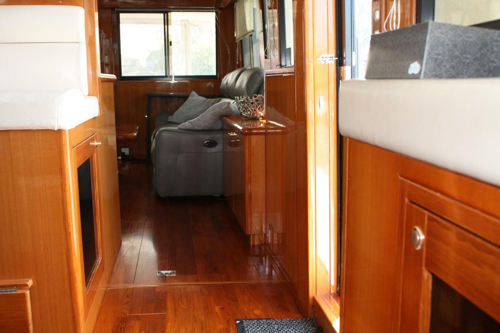 2000 Jefferson 56 Rivanna