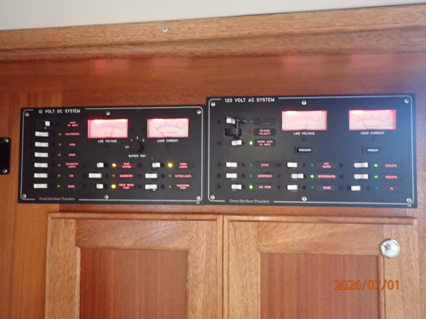 35' Great Harbour electrical panels