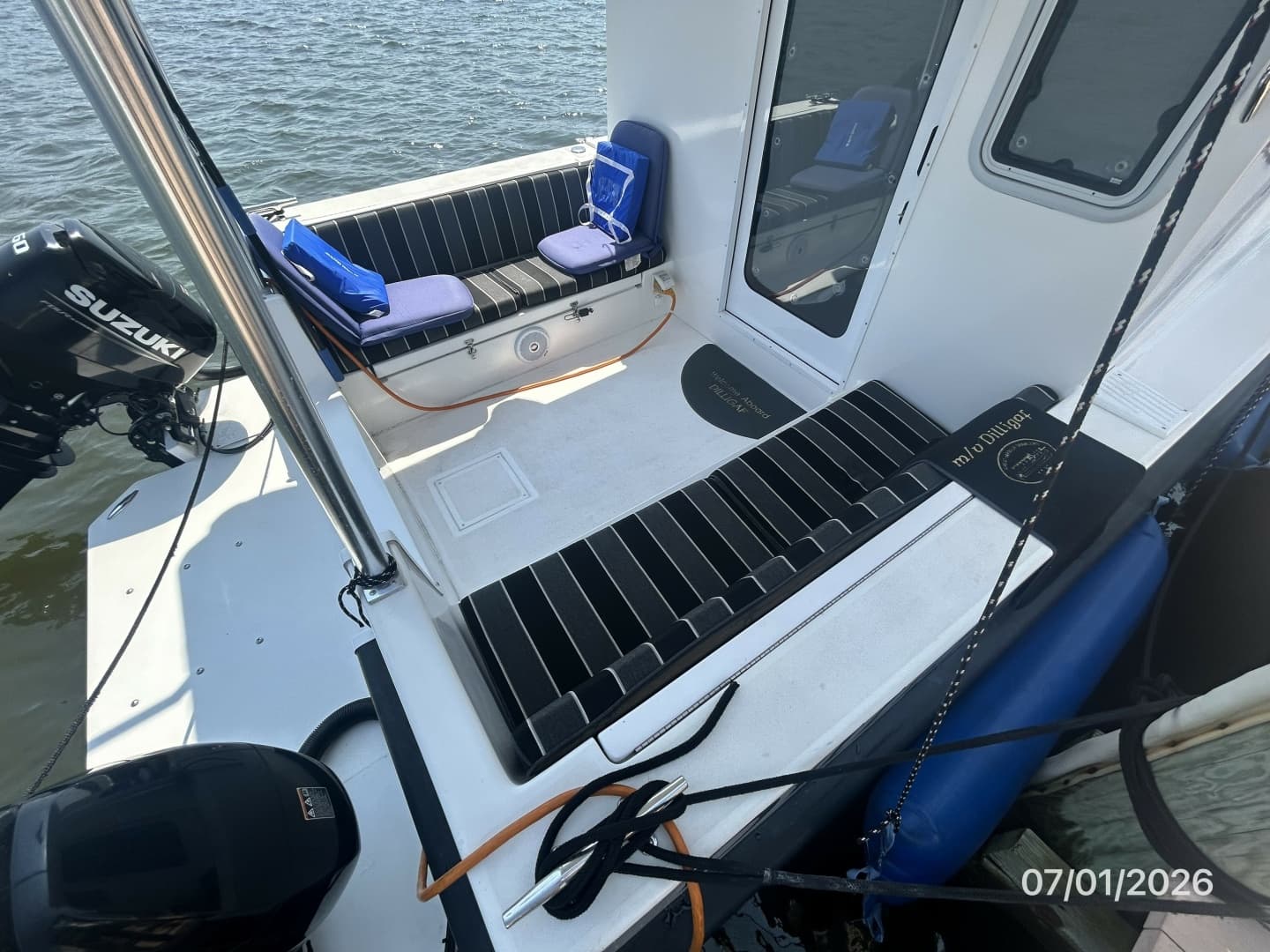 35' Great Harbour aftdeck1