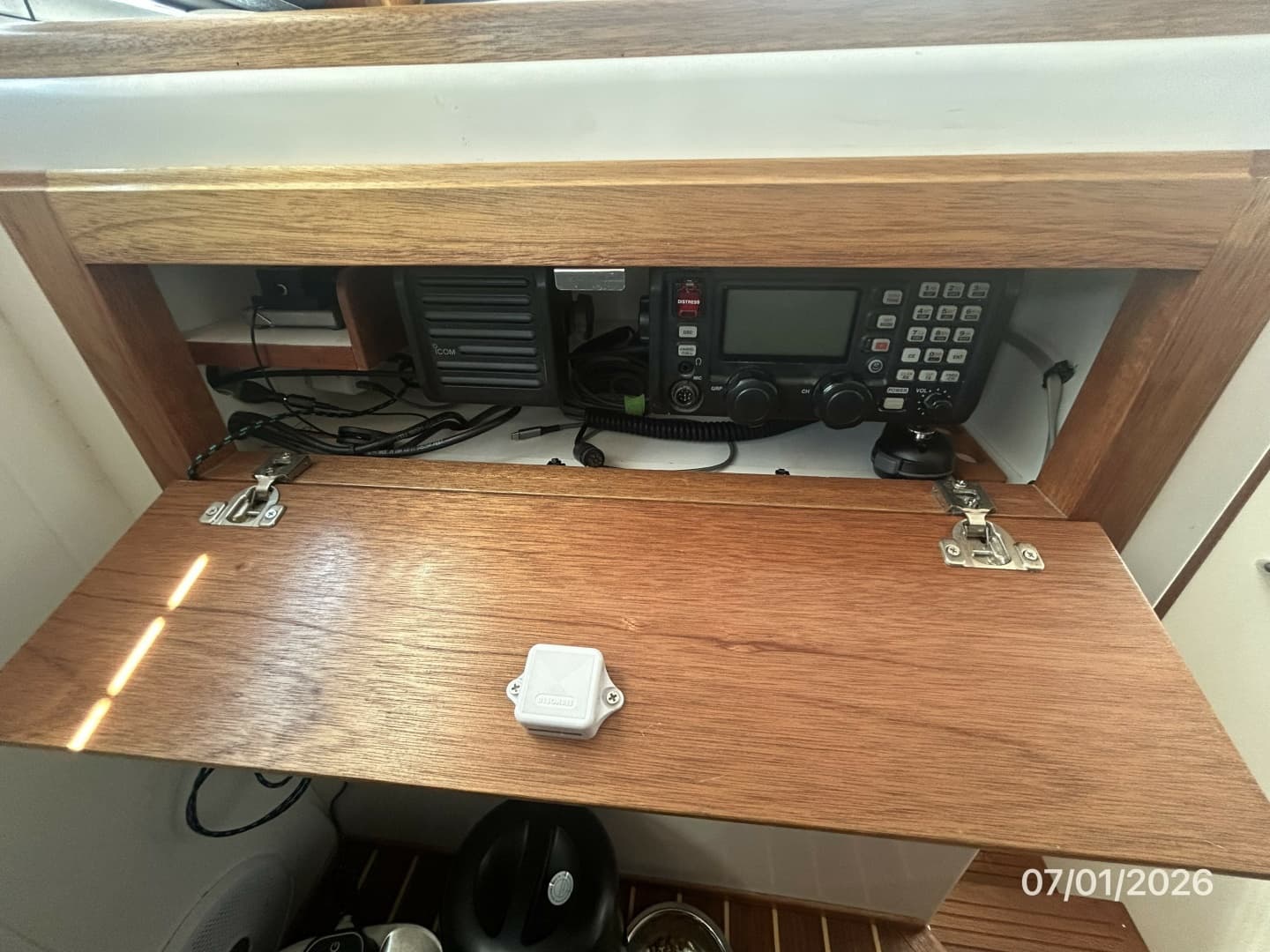 35' Great Harbour helm SSB